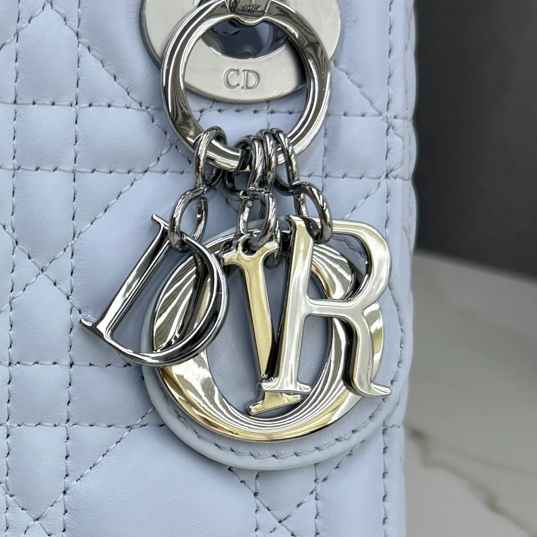 Классические Сумки Женские Christian Dior 12594838