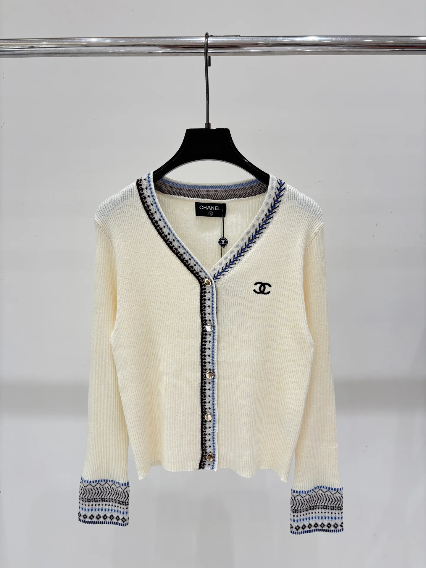 Джемперы И Свитеры Женские Chanel 18180405