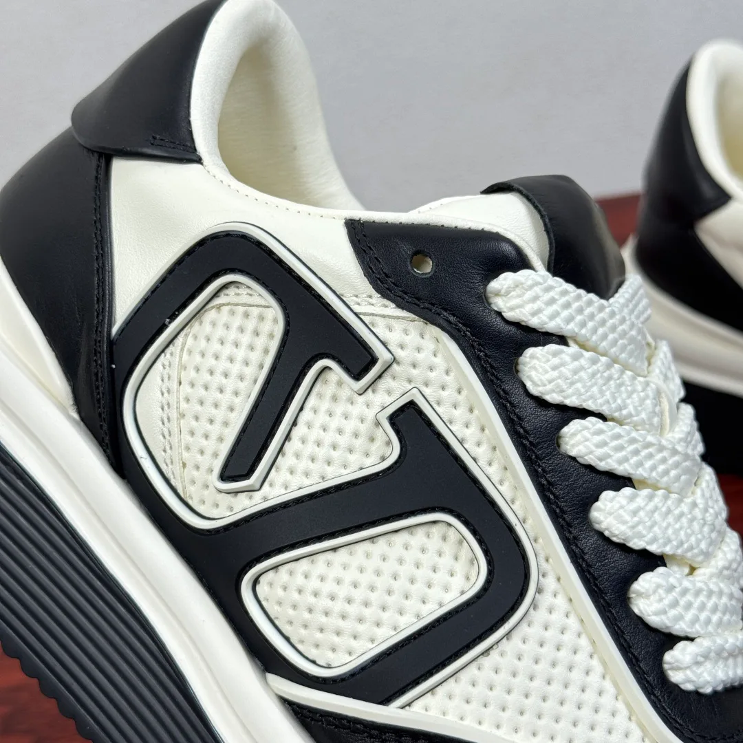 Кроссовки Мужские Valentino 11073681