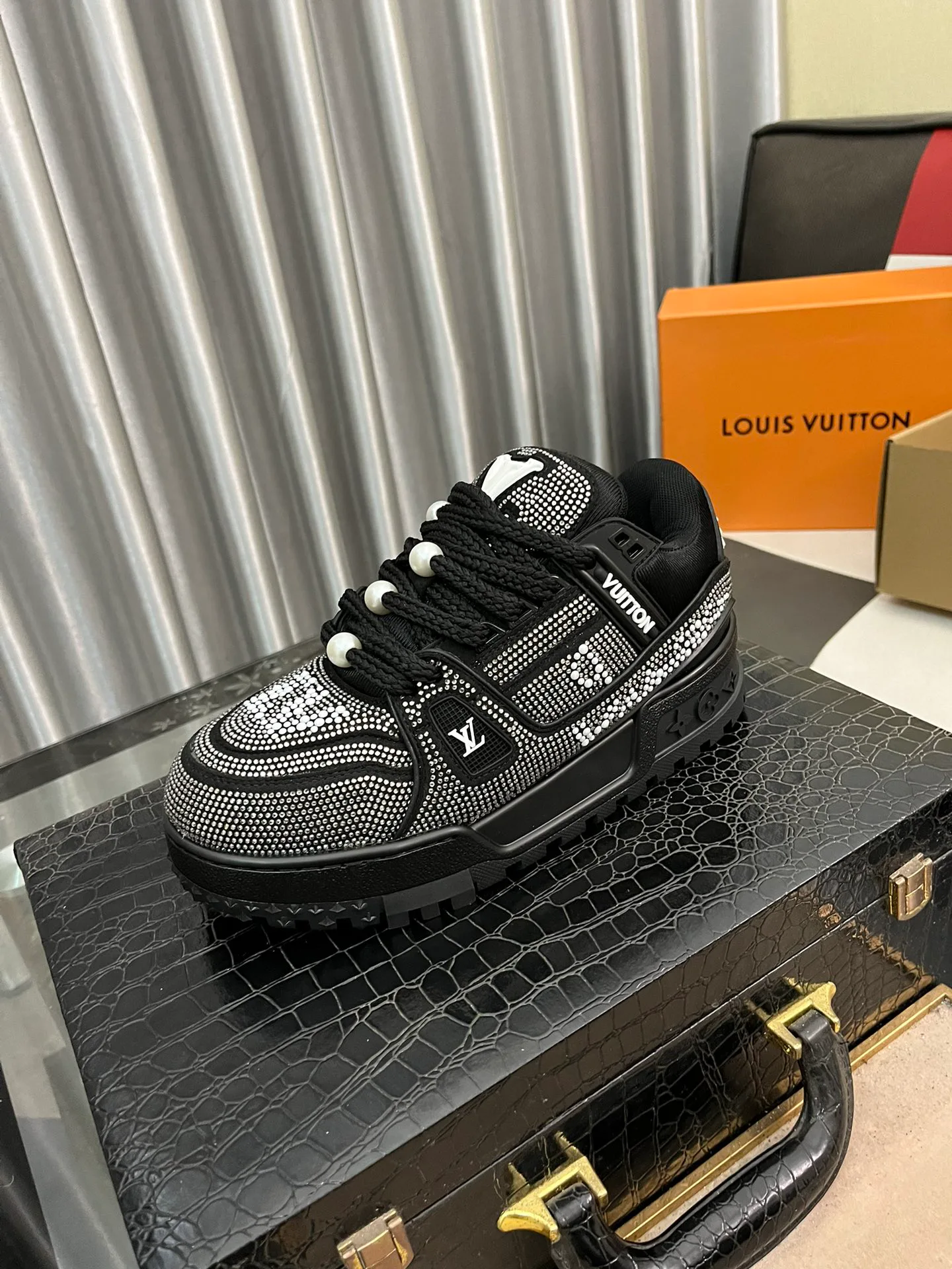 Кроссовки Женские Louis Vuitton 837046