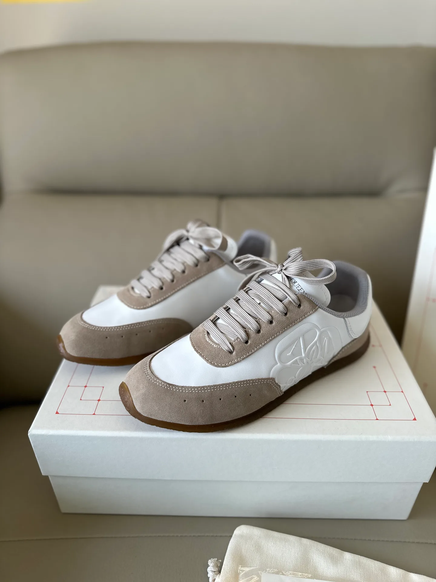 Кроссовки Женские Alexander Mcqueen 1848579