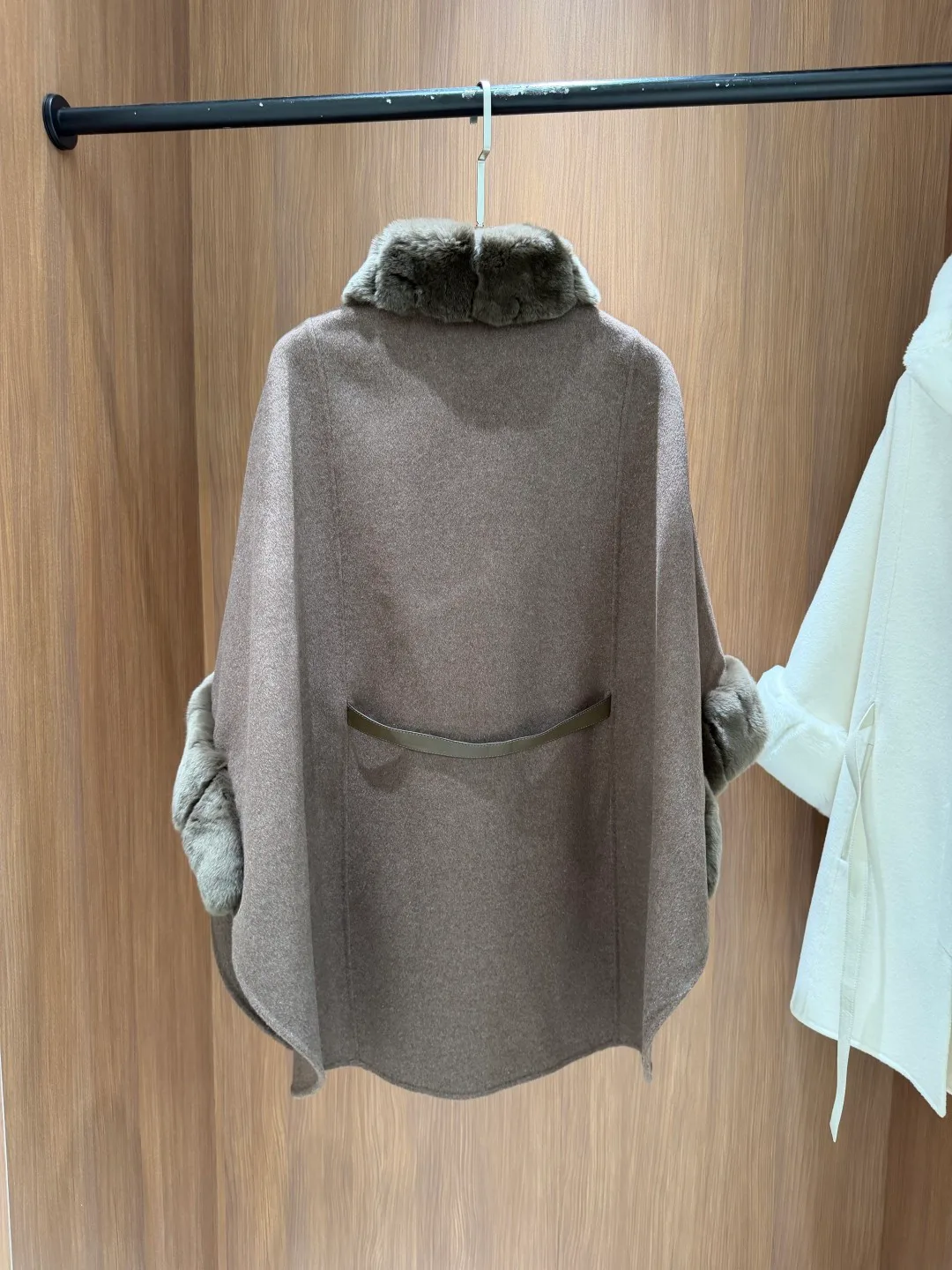 Пальто Женские Loro Piana 19227043