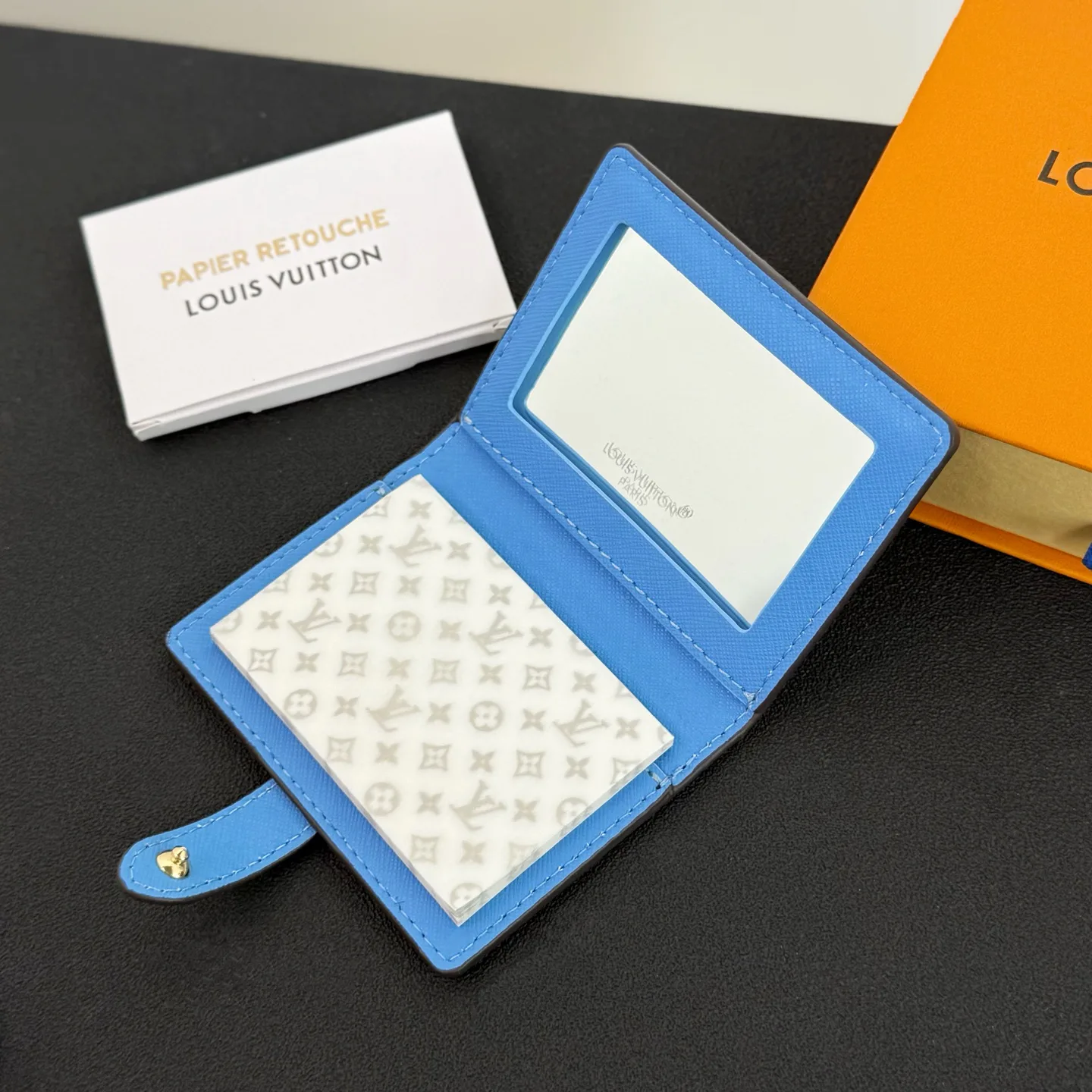 Визитницы Louis Vuitton 553164