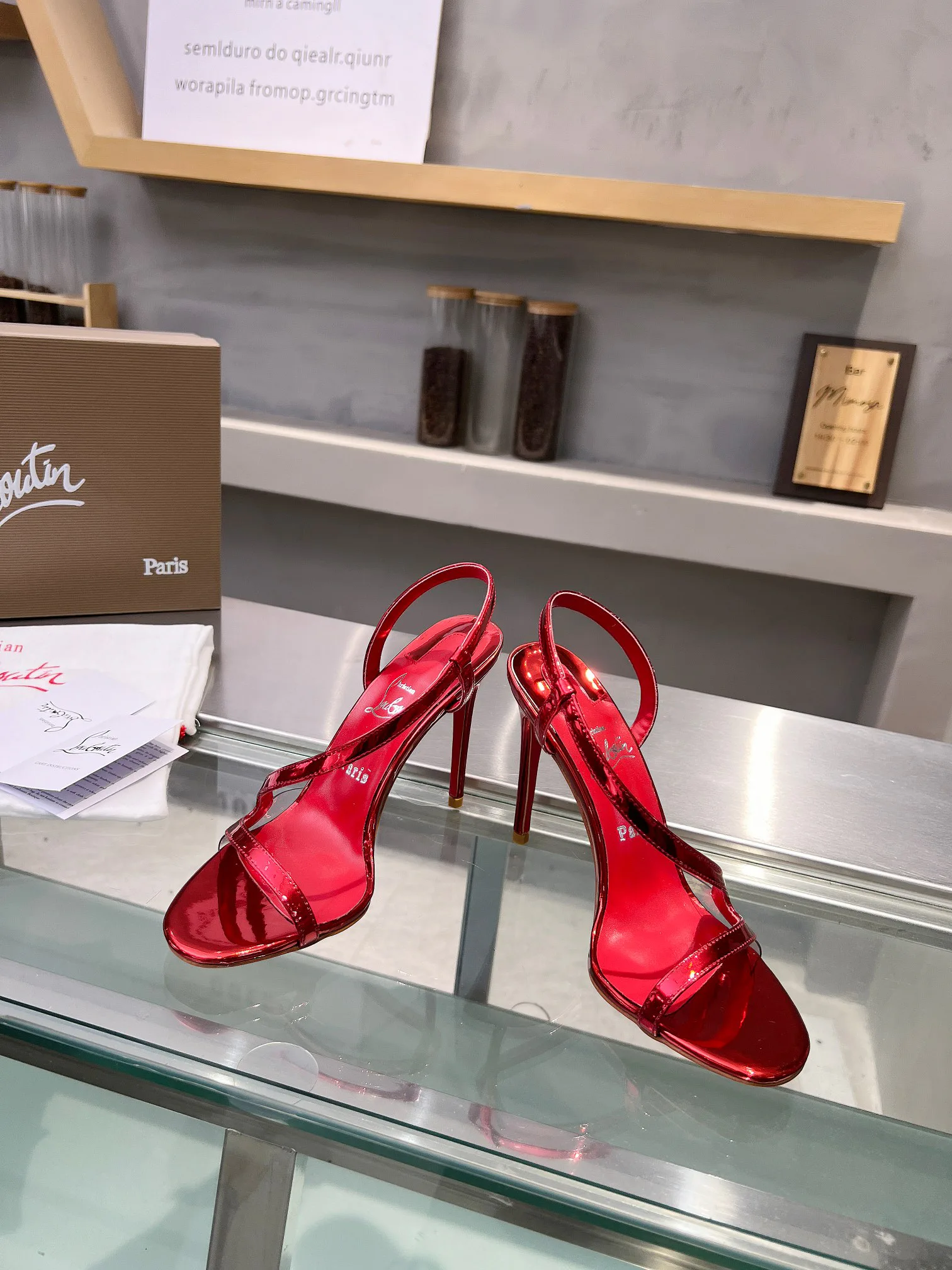 Босоножки Женские Christian Louboutin 14960