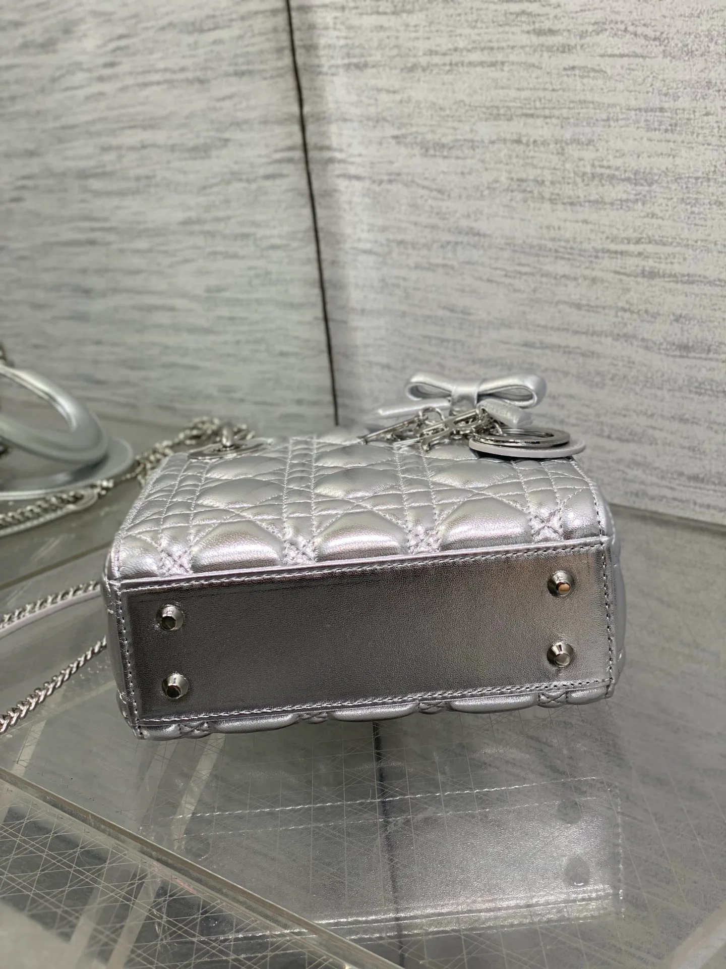 Классические Сумки Женские Christian Dior 17601497