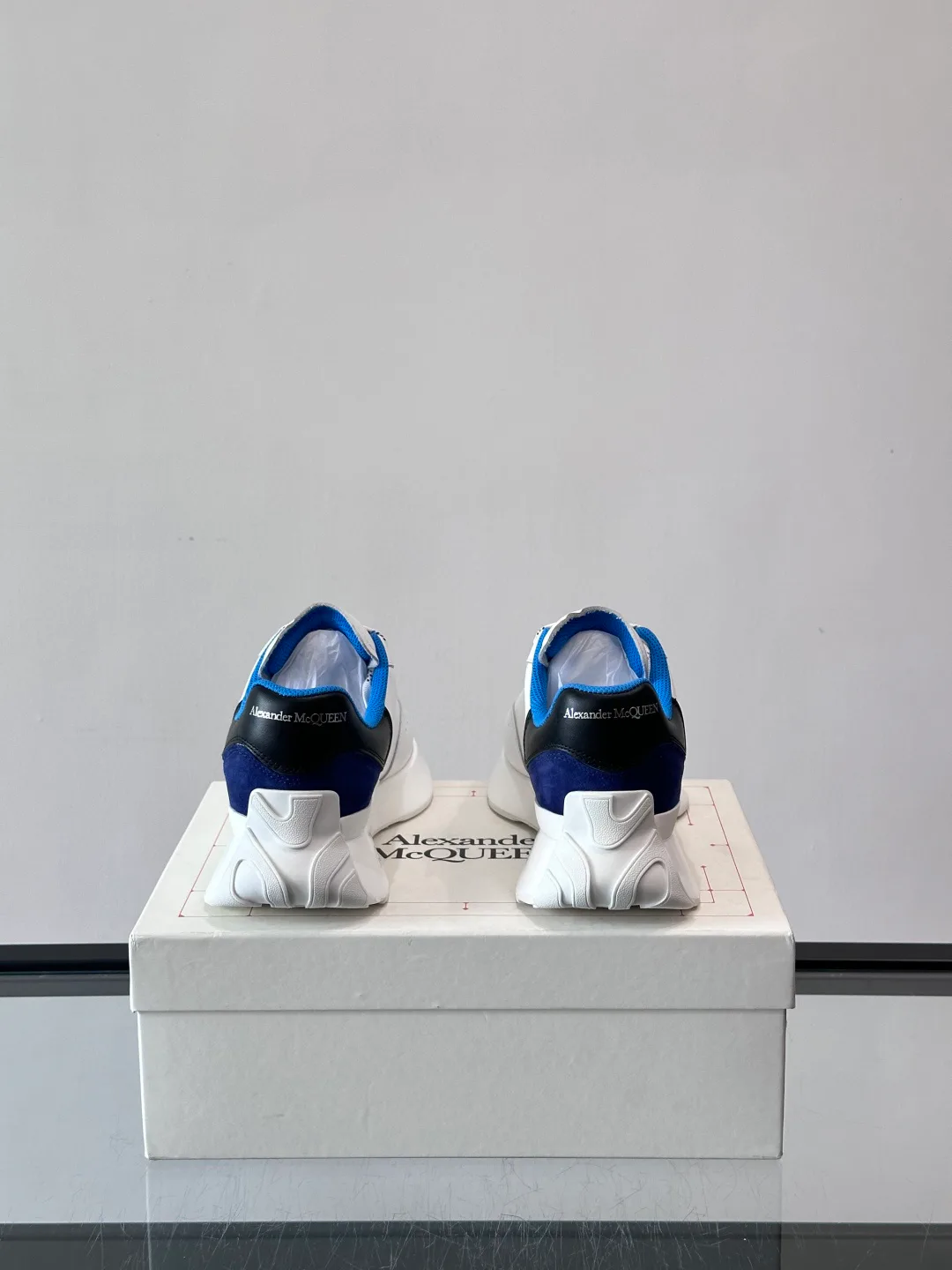 Кроссовки Женские Alexander Mcqueen 450133