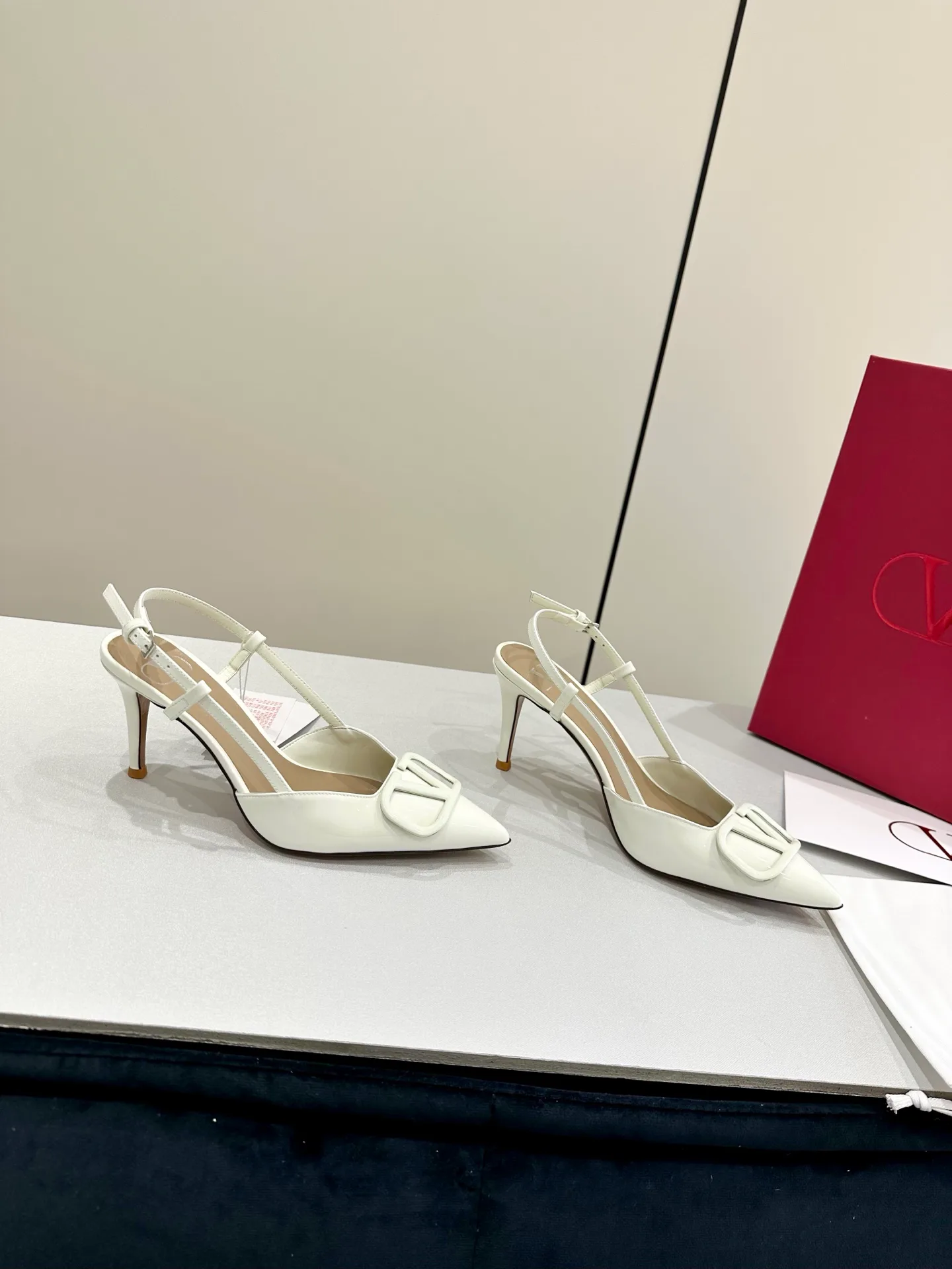 Босоножки Женские Valentino 11608851