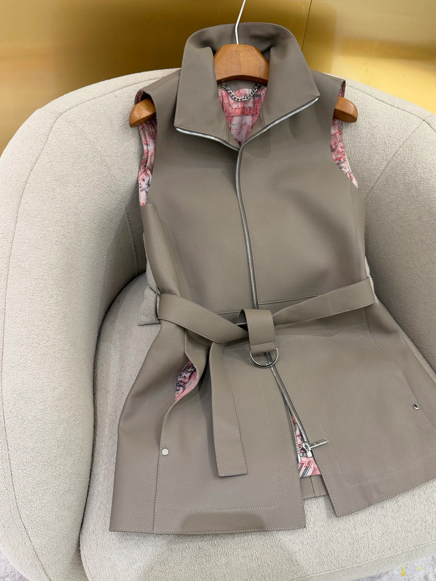 Жилеты Женские Hermes 19253087