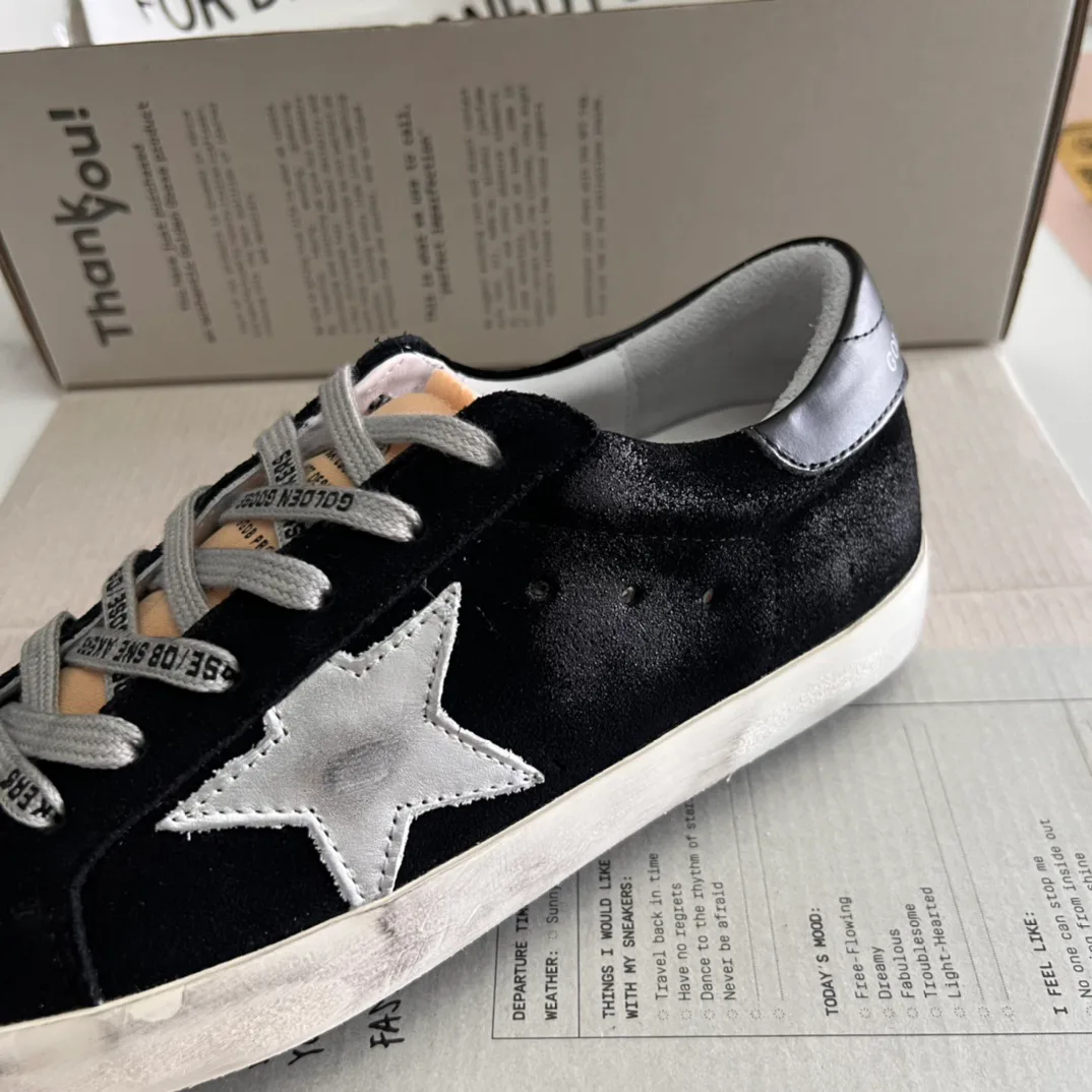 Кроссовки Женские Golden Goose 16995656