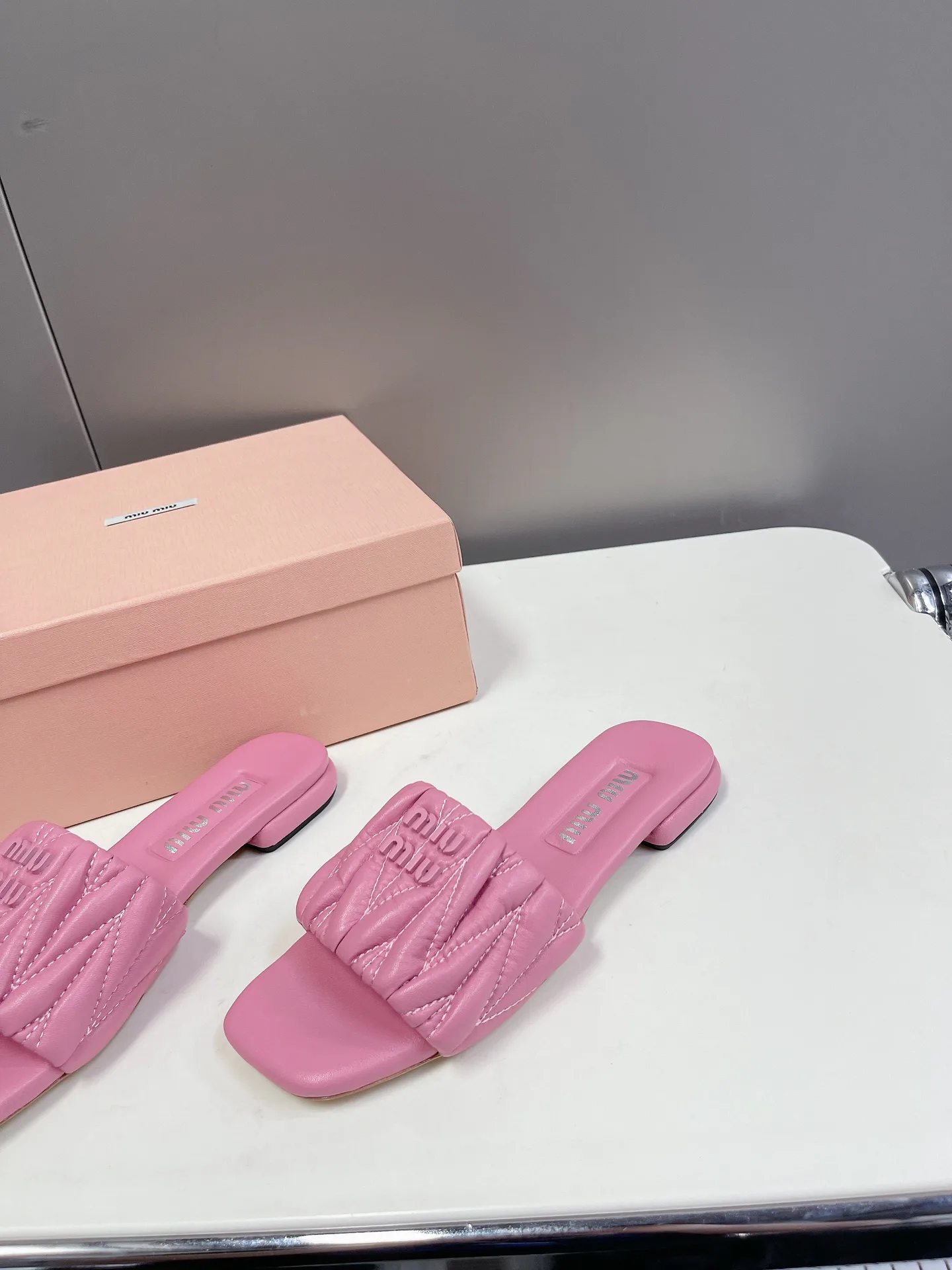 Сандалии Женские Miu Miu 13561764