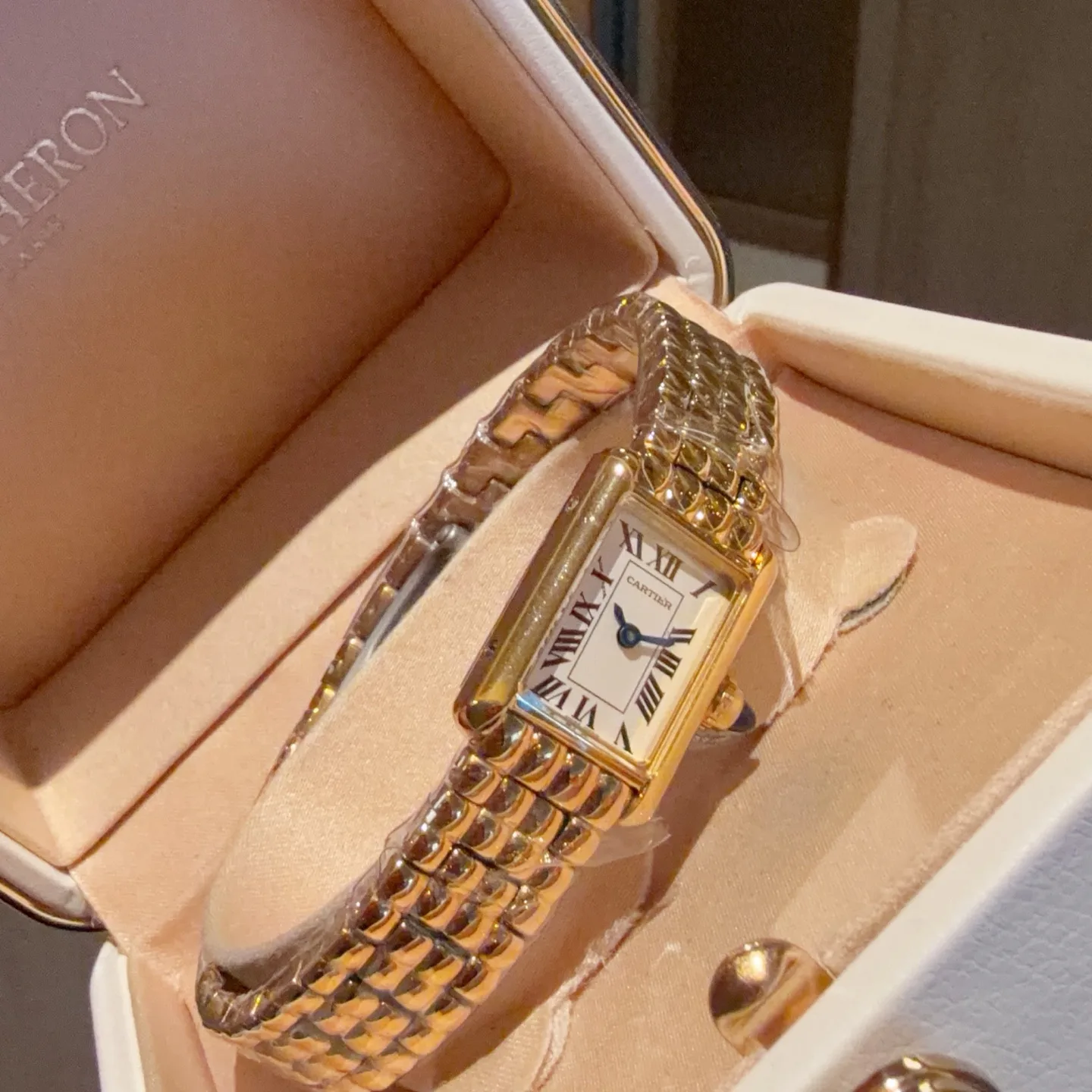 Часы Женские Cartier 11693379