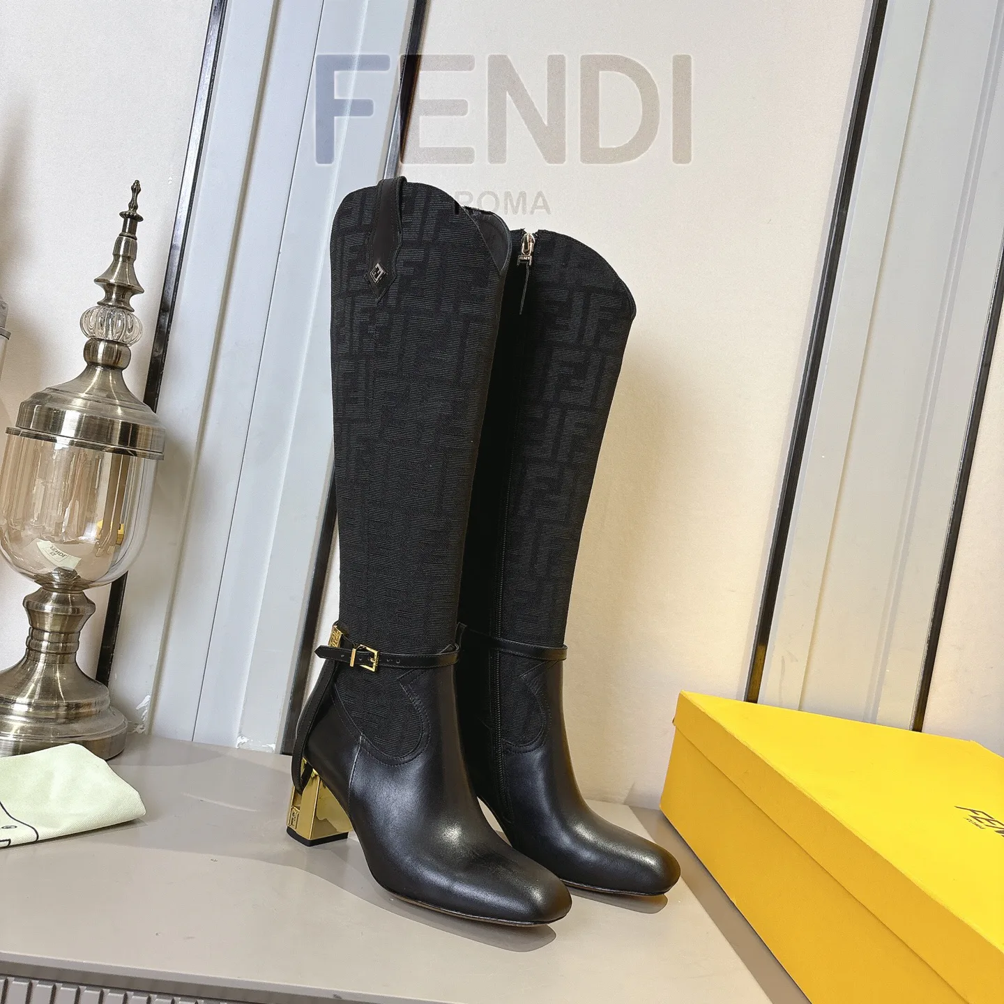 Сапоги Женские Fendi 18247881