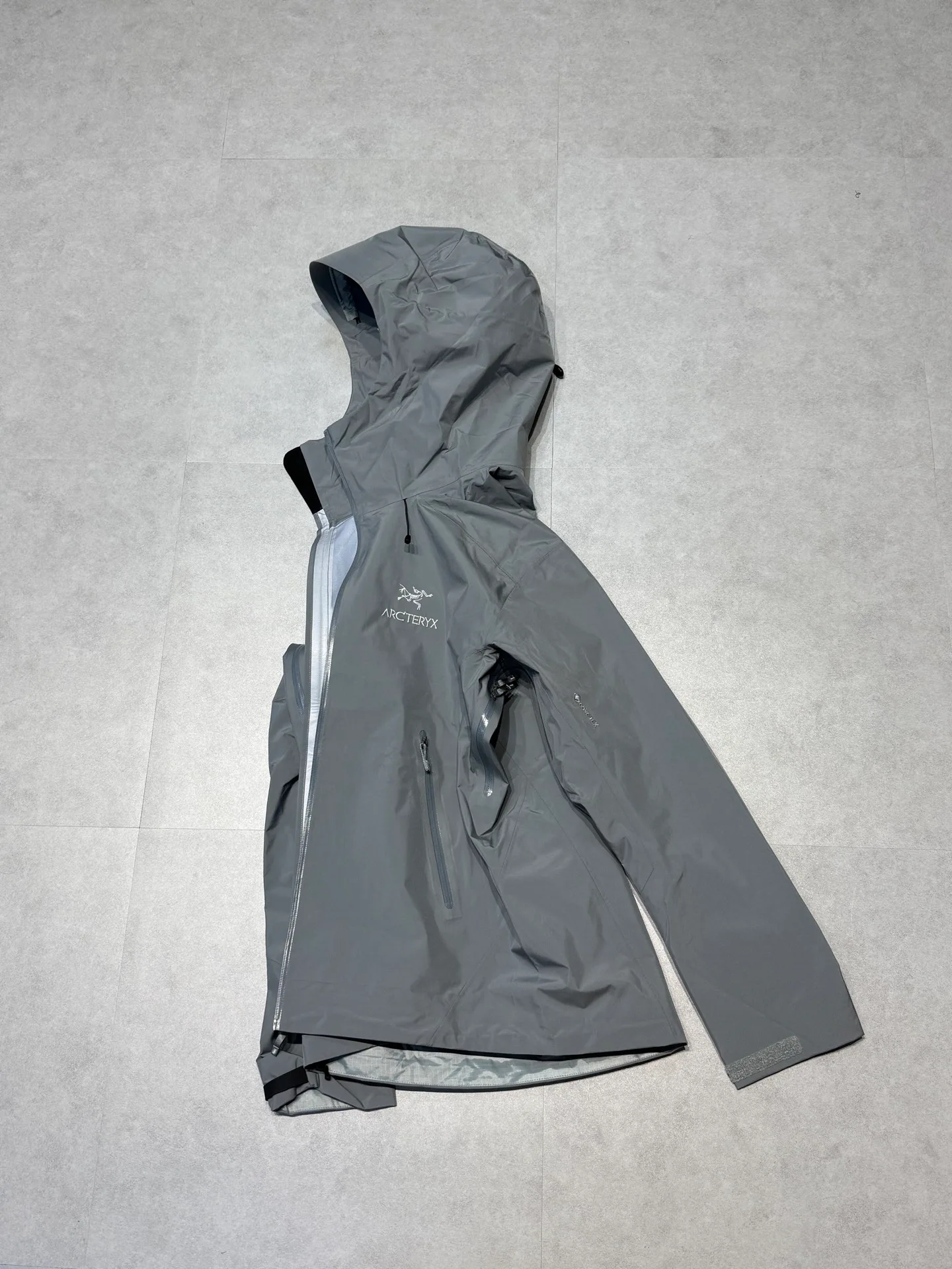 Куртки И Пуховики Женские Arcteryx 18694593