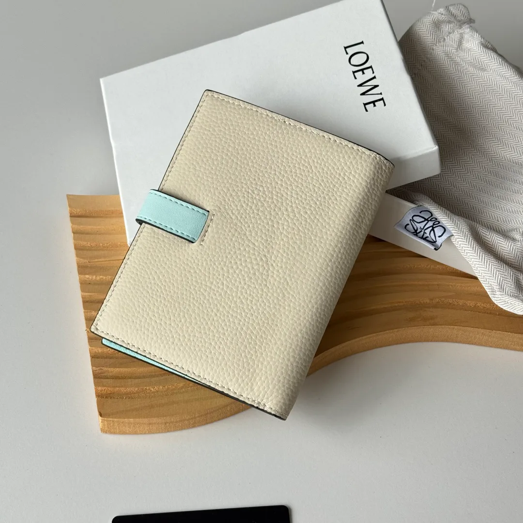 Клатчи Женские Loewe 617237
