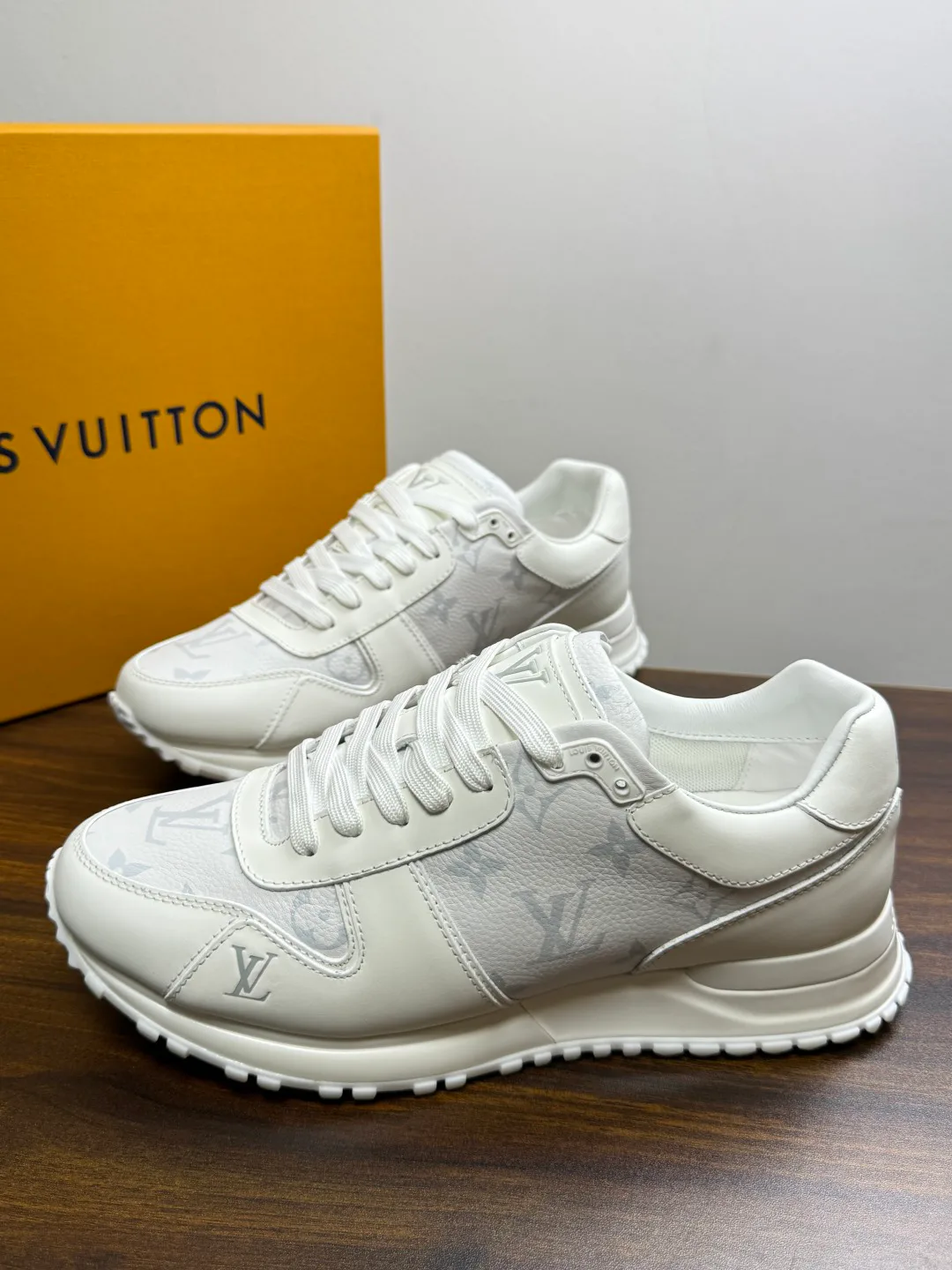 Кроссовки Мужские Louis Vuitton 20143427