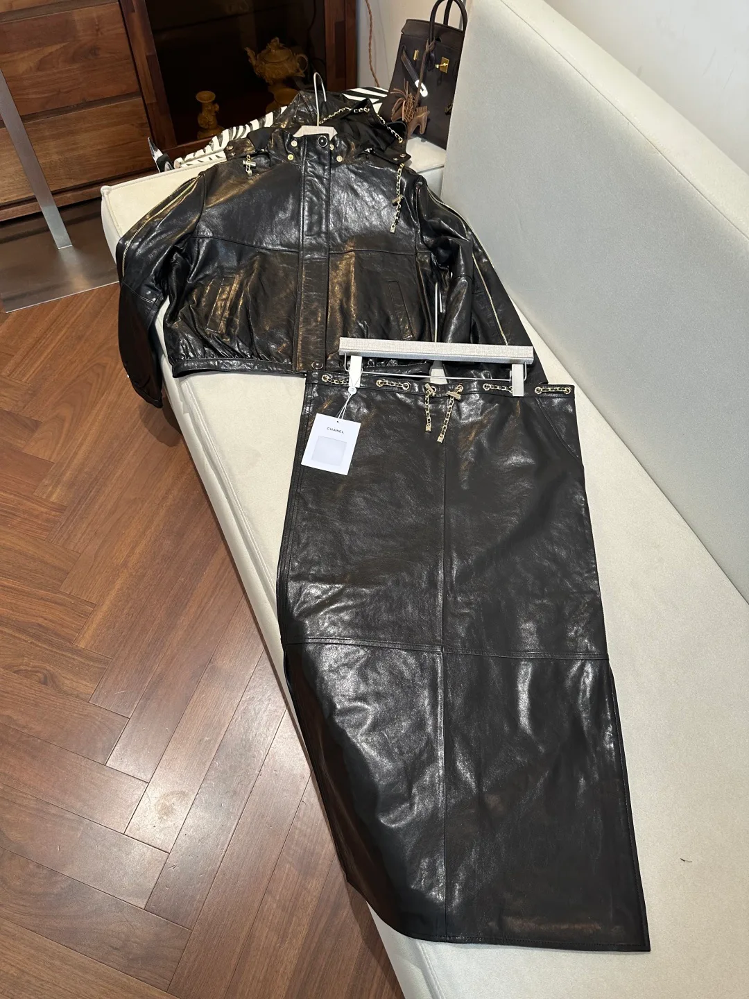Кожаные Куртки И Дублёнки Женские Chanel 18563036