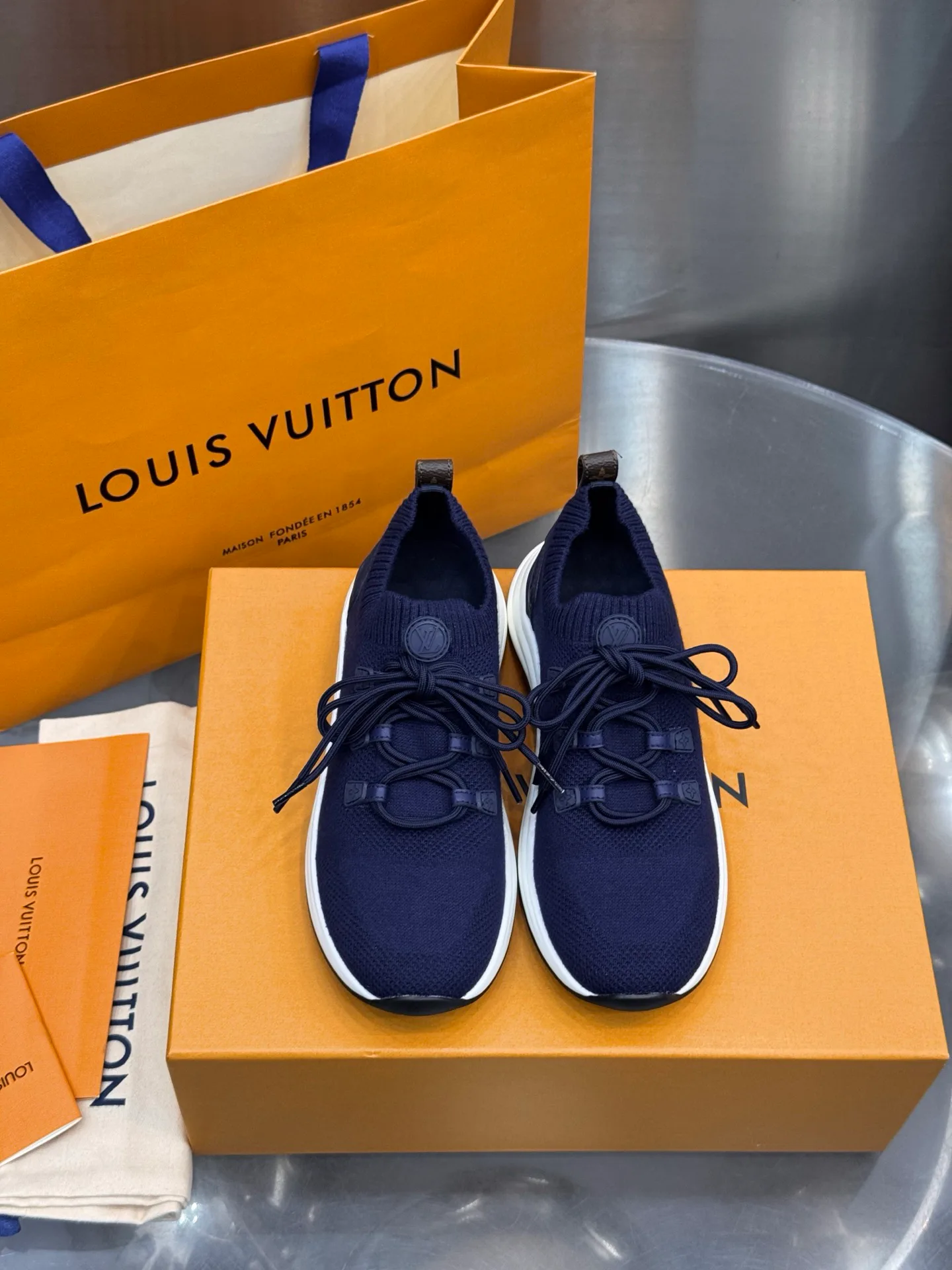 Кроссовки Женские Louis Vuitton 18202478