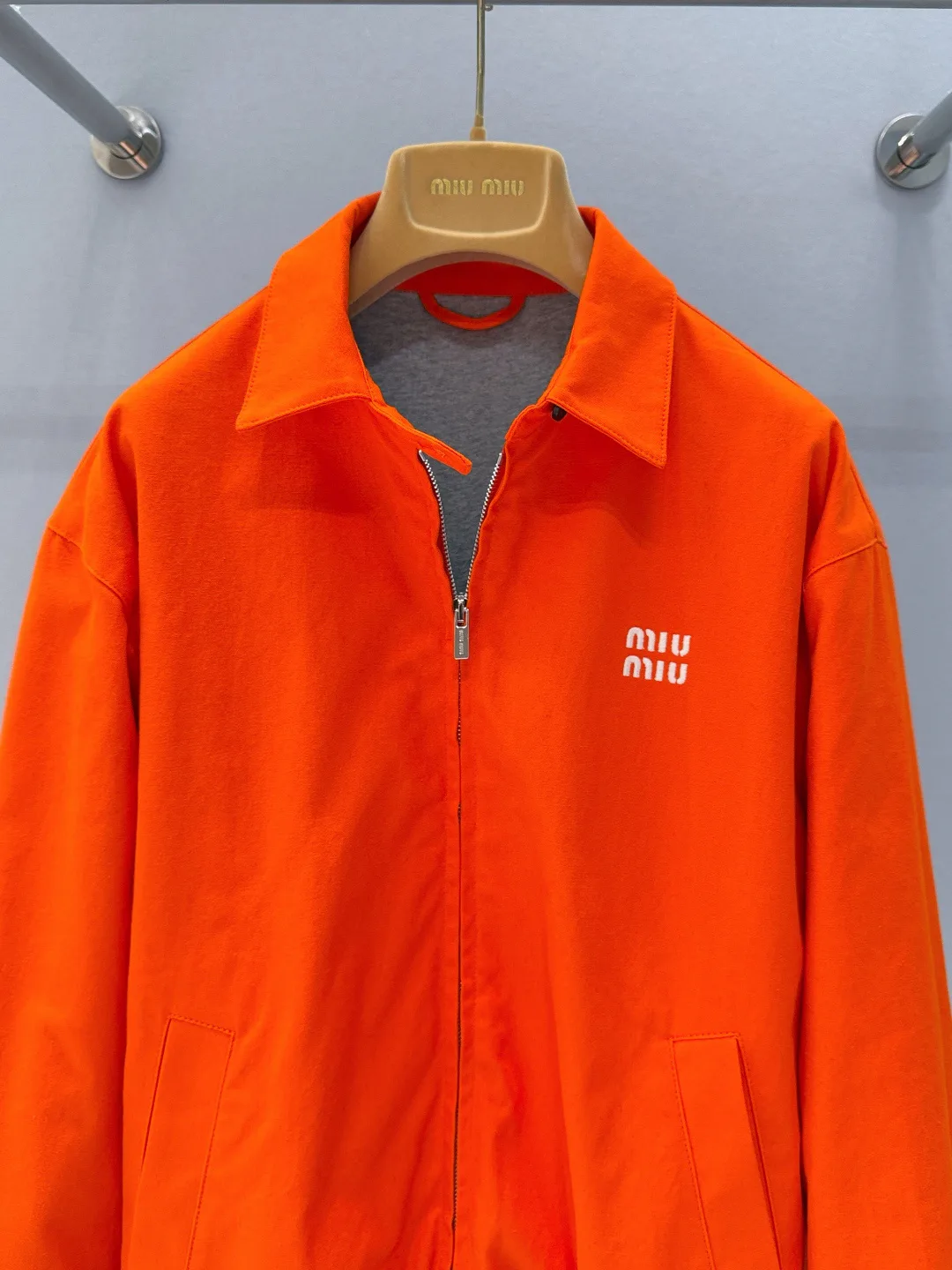 Куртки И Пуховики Женские Miu Miu 9299901