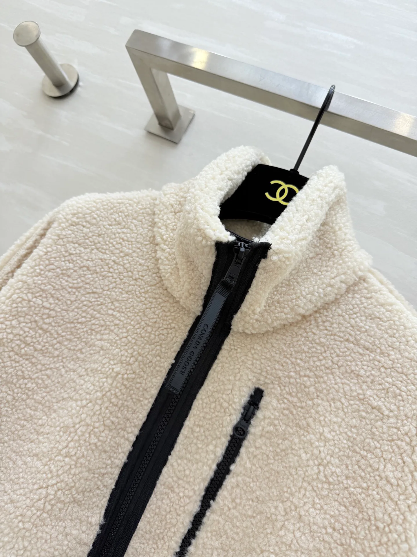 Куртки И Пуховики Женские Canada Goose 600350