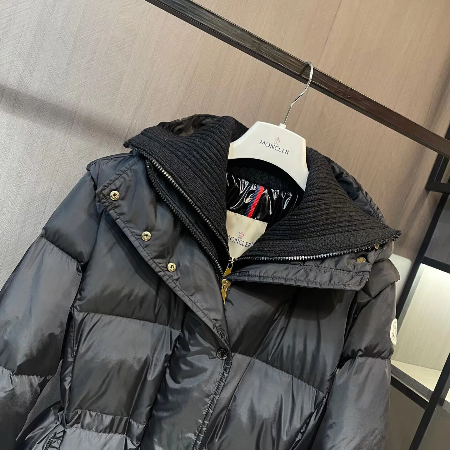 Куртки И Пуховики Женские Moncler 18650994