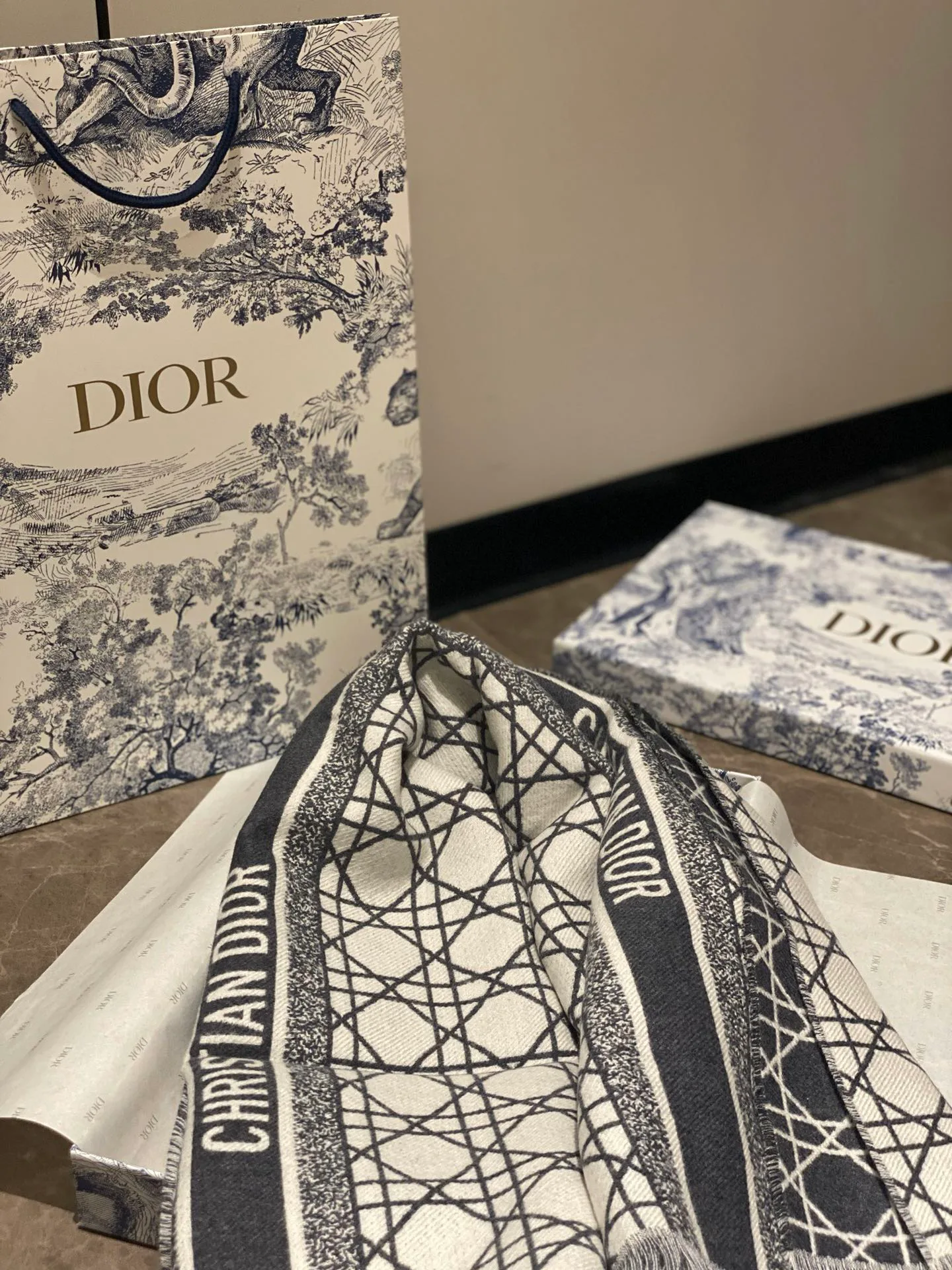 Шарфы Christian Dior 436110