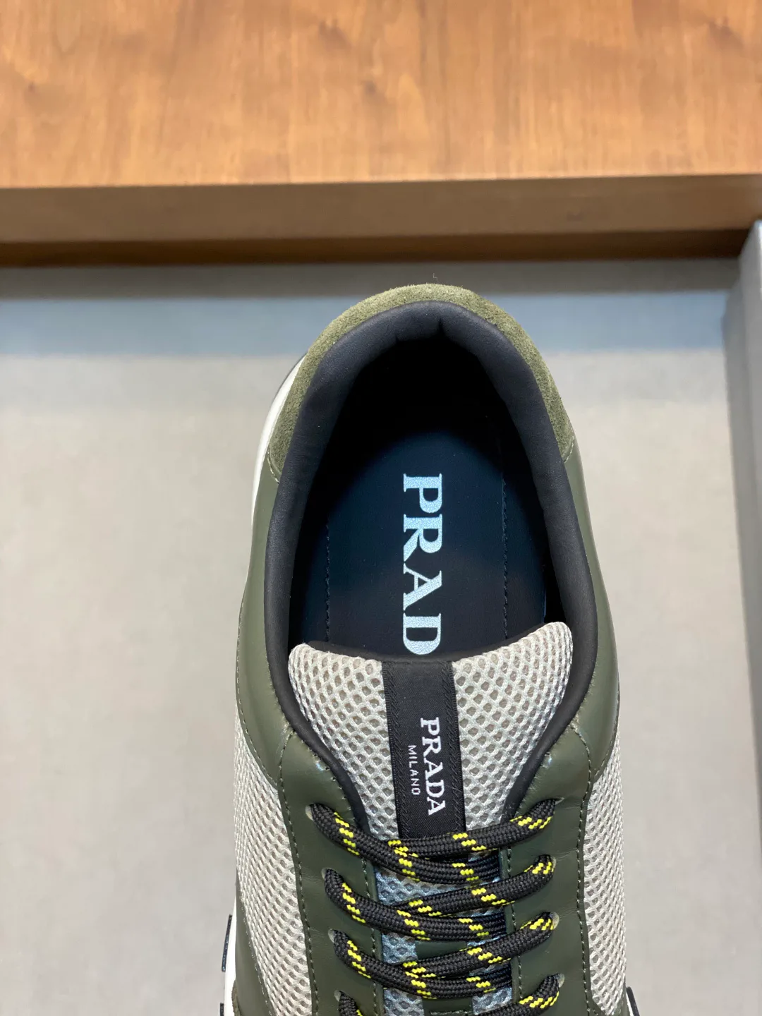 Кроссовки Мужские Prada 18079029