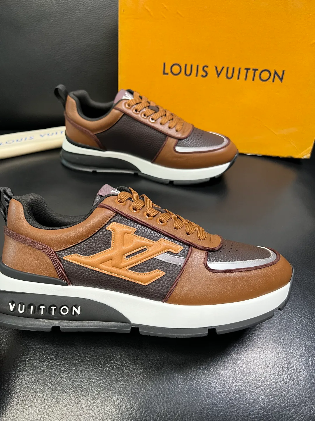 Кроссовки Мужские Louis Vuitton 369015