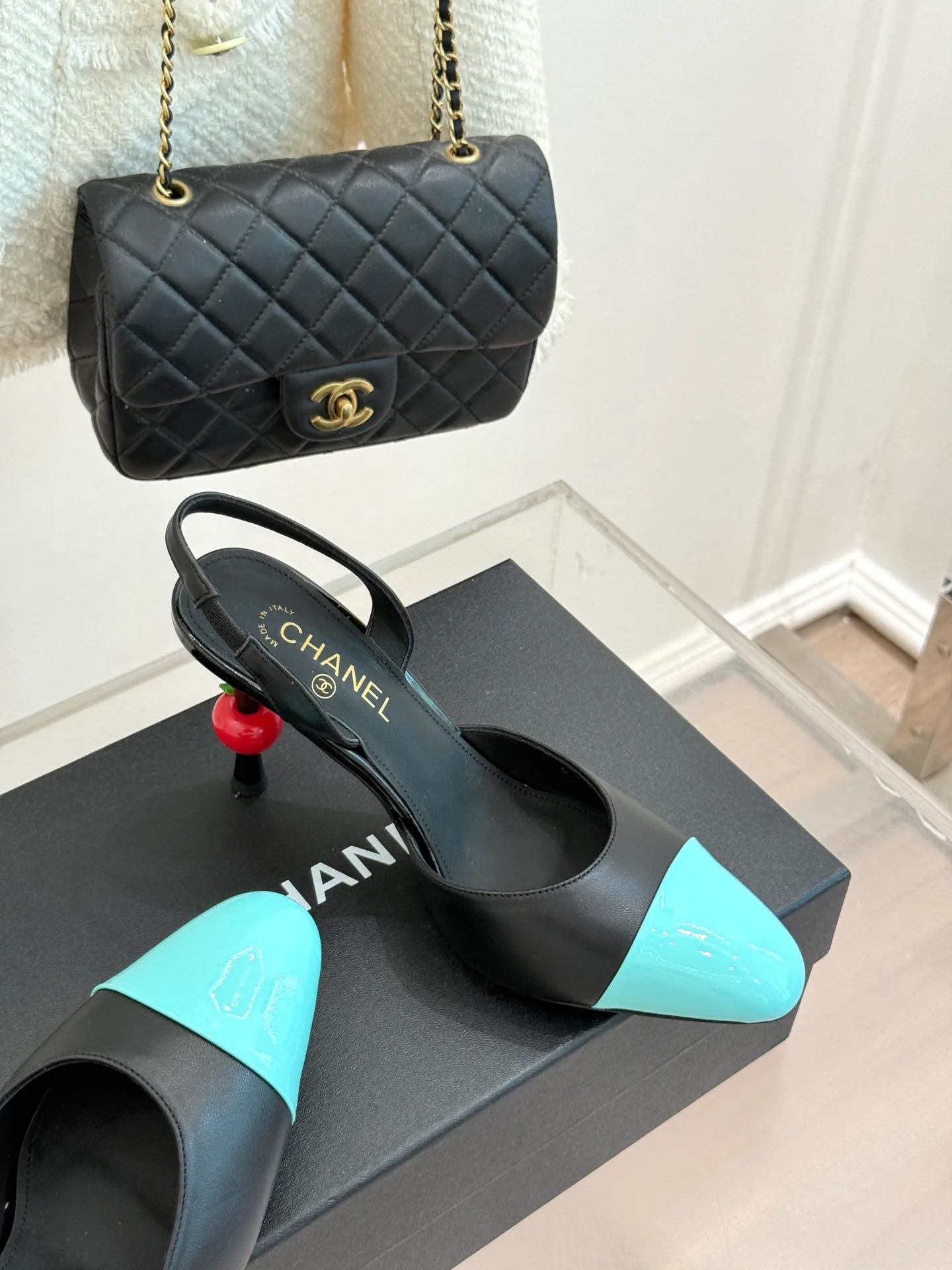 Босоножки Женские Chanel 17425311