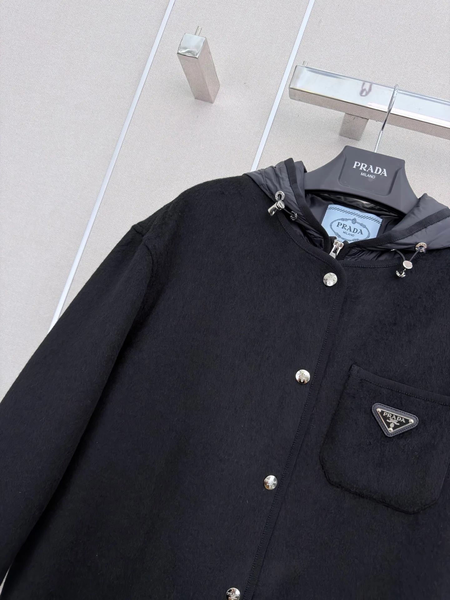 Куртки И Пуховики Женские Prada 18185776