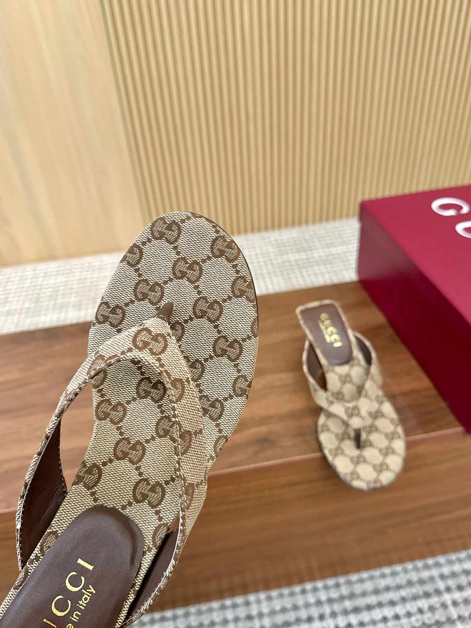 Босоножки Женские Gucci 13480533