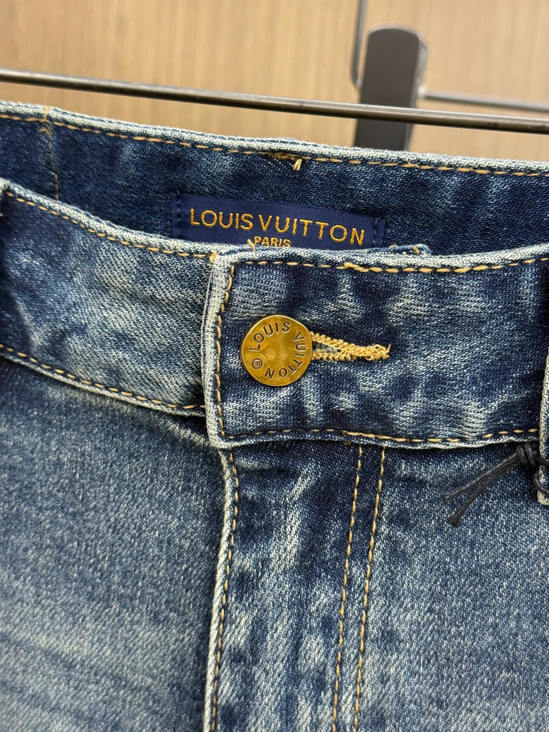 Джинсы Женские Louis Vuitton 12821862