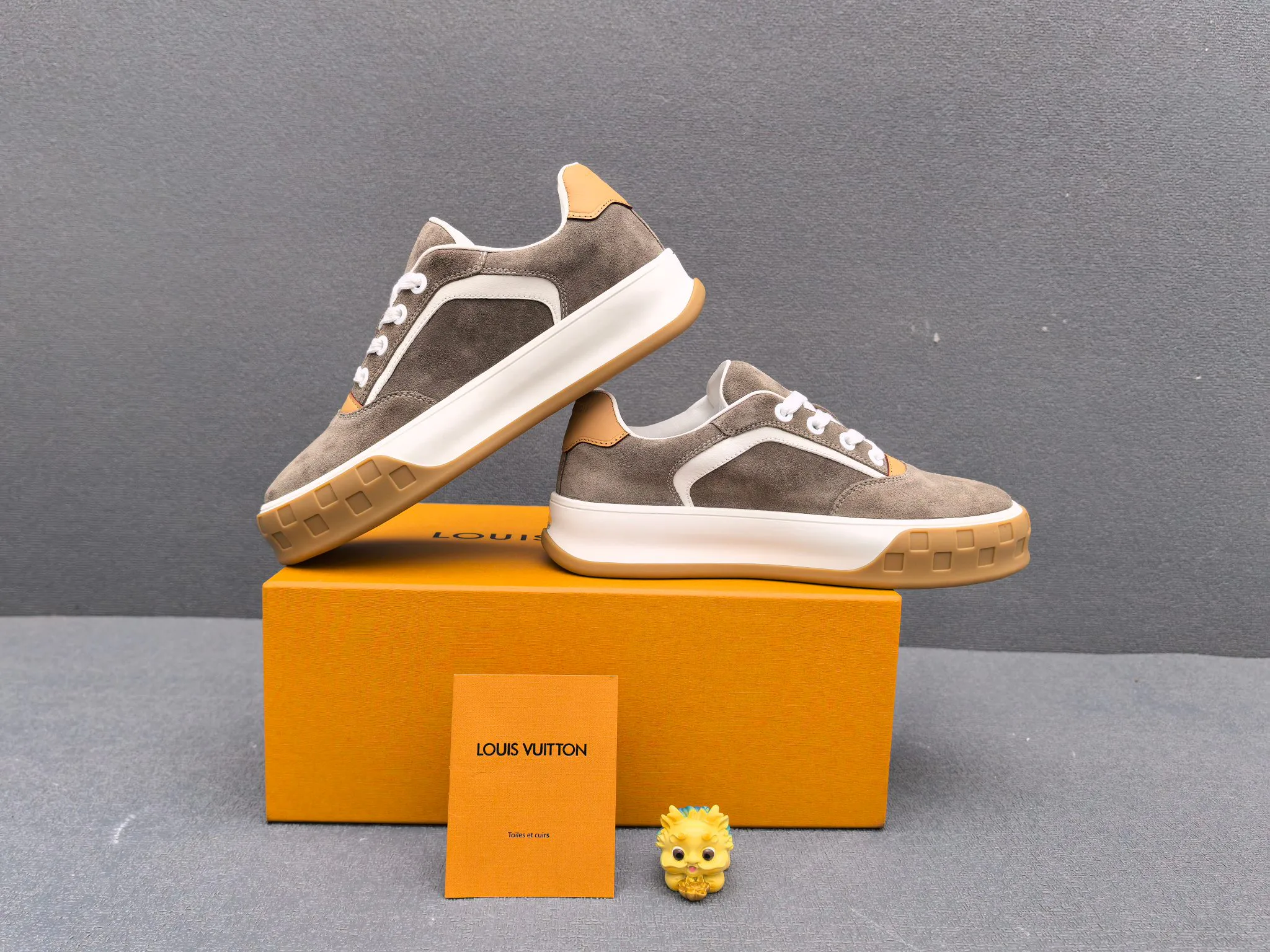 Кроссовки Мужские Louis Vuitton 83583