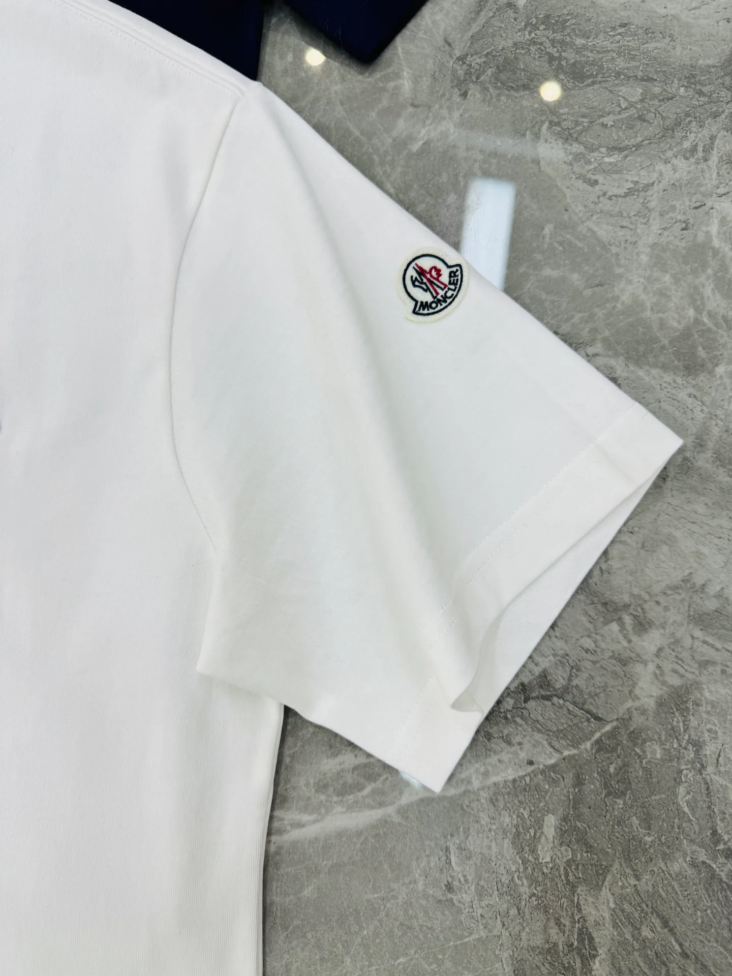 Футболки Женские Moncler 12702047