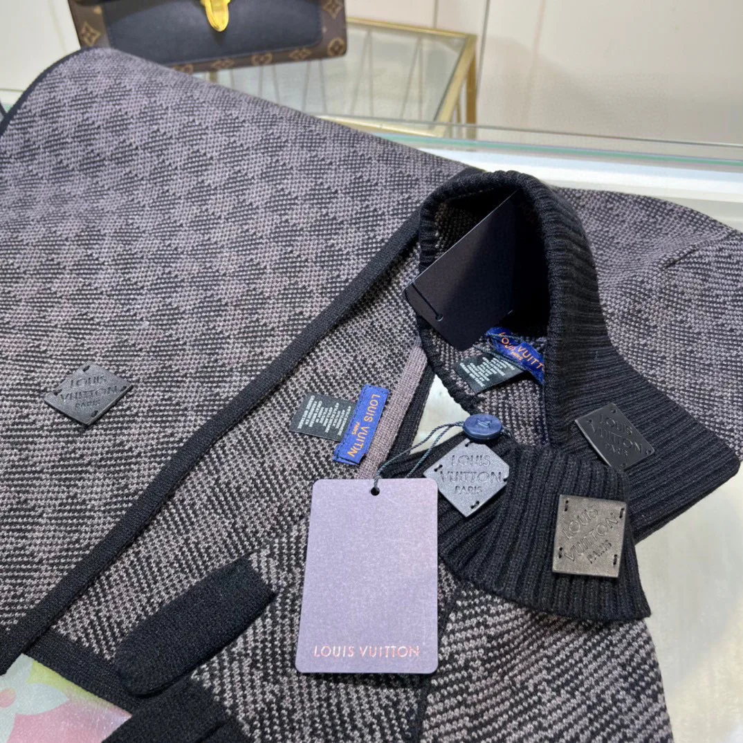 Головные Уборы Louis Vuitton 823947