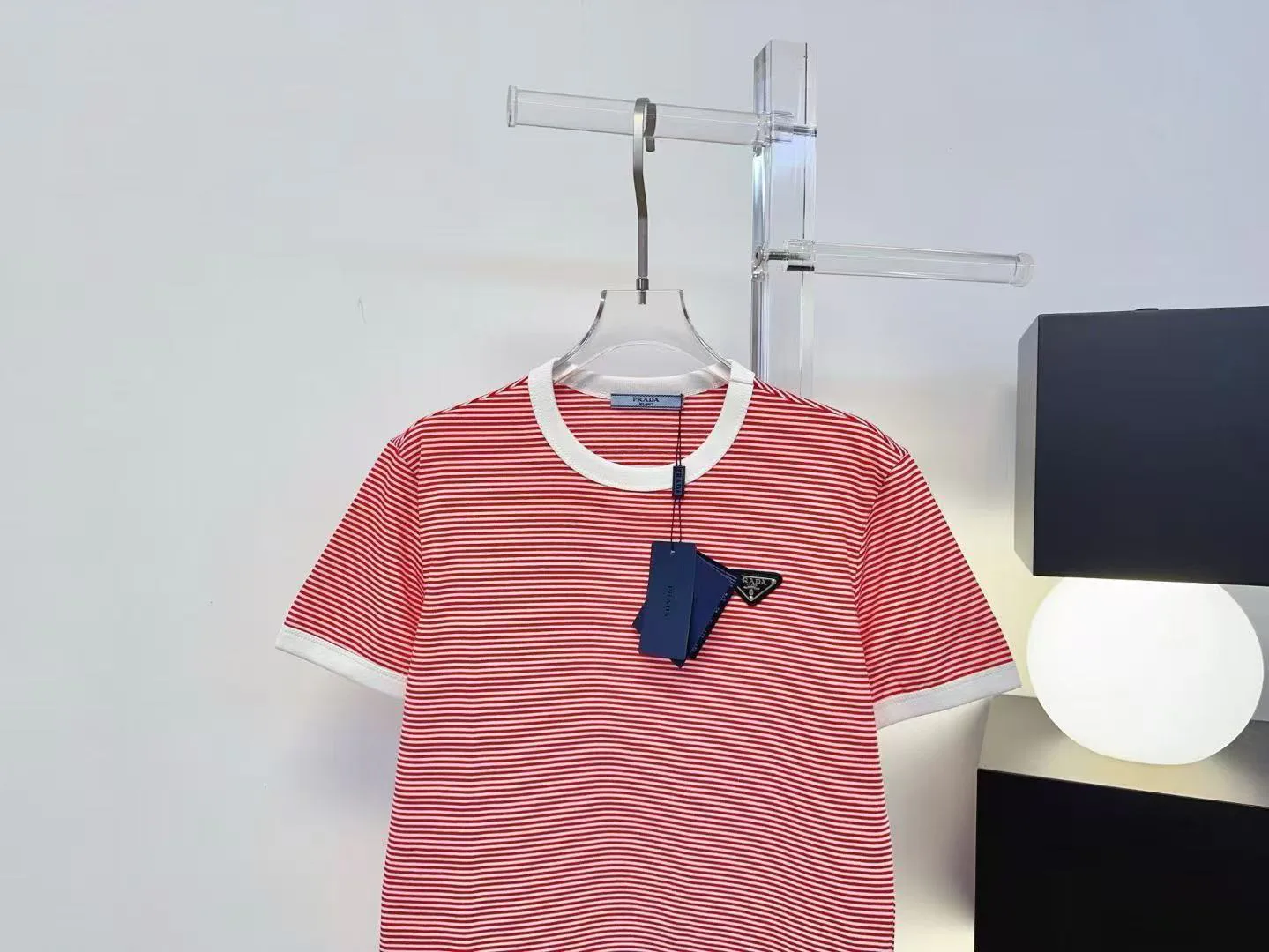 Футболки Женские Prada 11334541