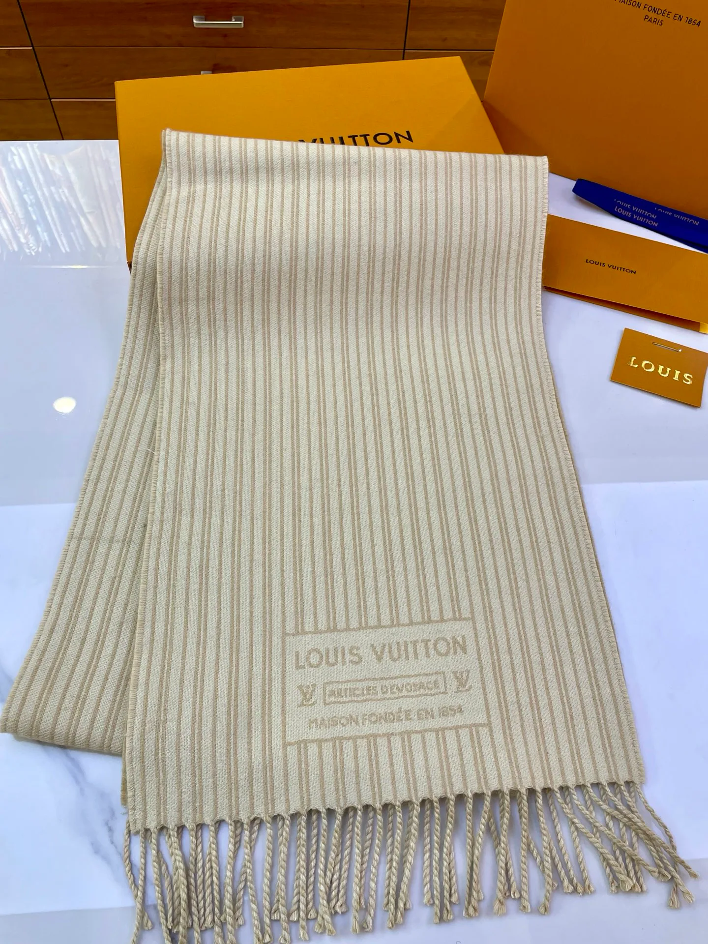 Шарфы Louis Vuitton 416738