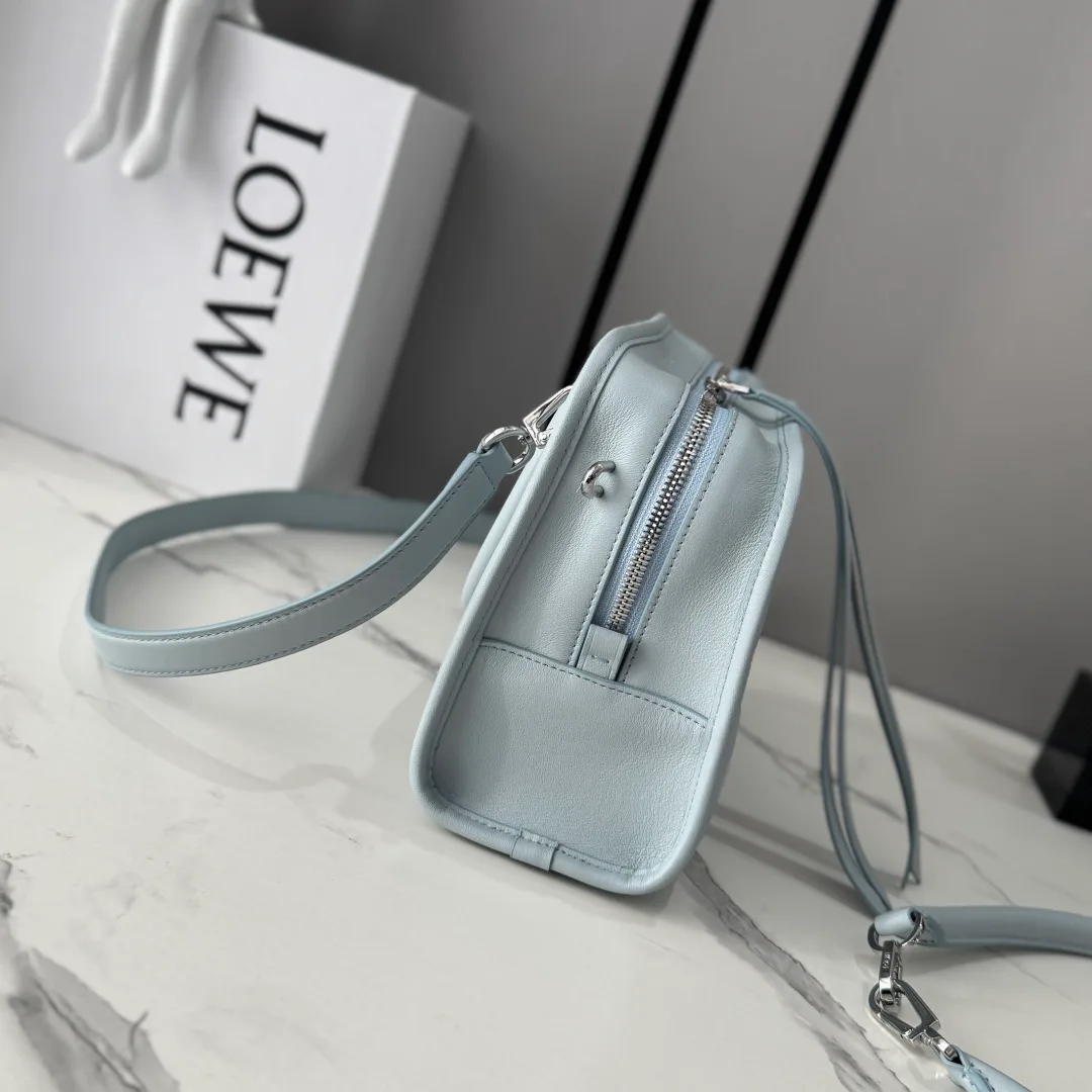 Классические Сумки Женские Loewe 18229668