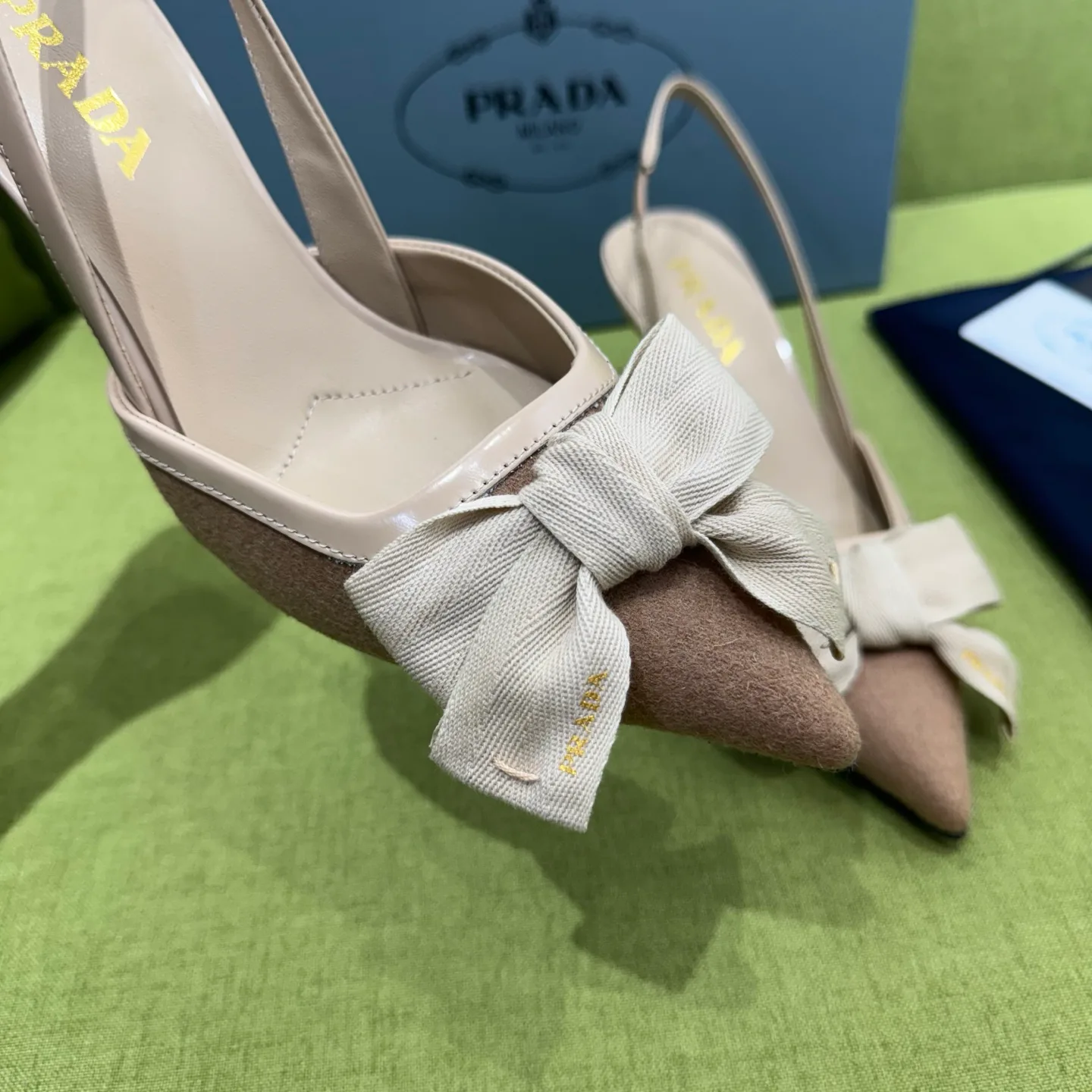 Туфли Женские Prada 18709011