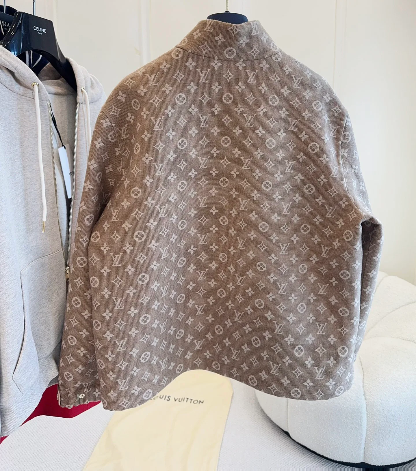 Куртки И Пуховики Женские Louis Vuitton 1164956