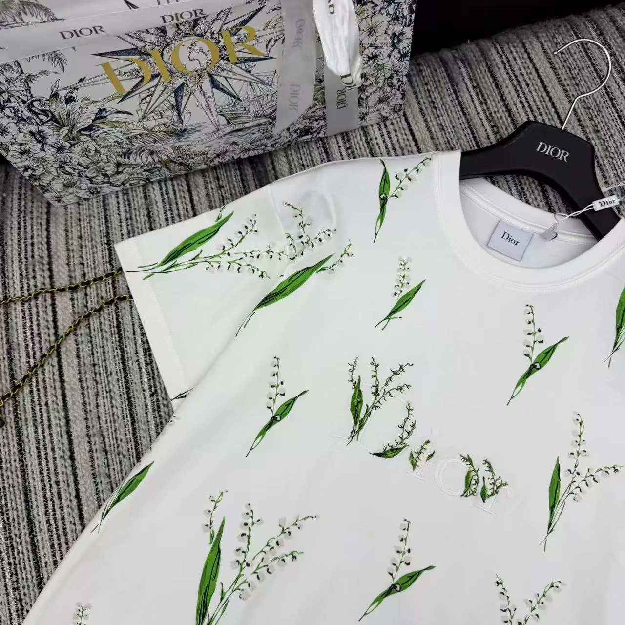 Футболки Женские Christian Dior 5706957