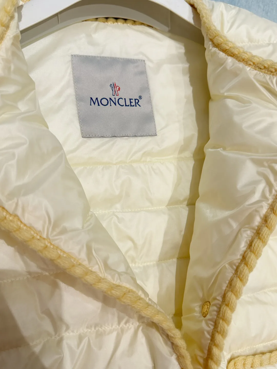Куртки И Пуховики Женские Moncler 18184935