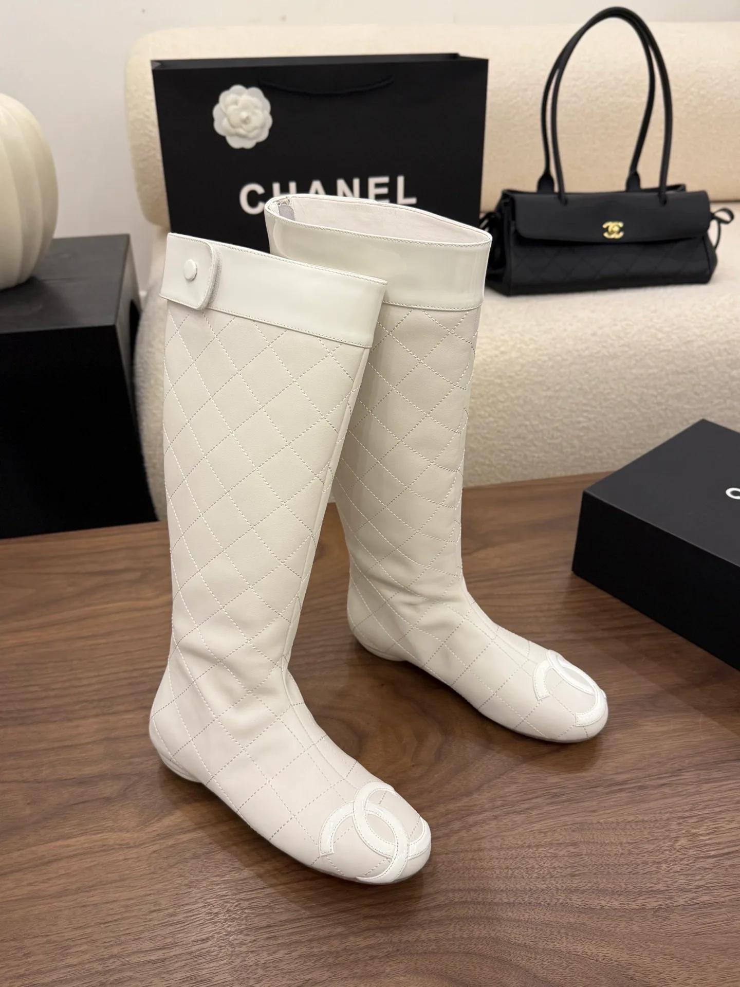 Сапоги Женские Chanel 18275736