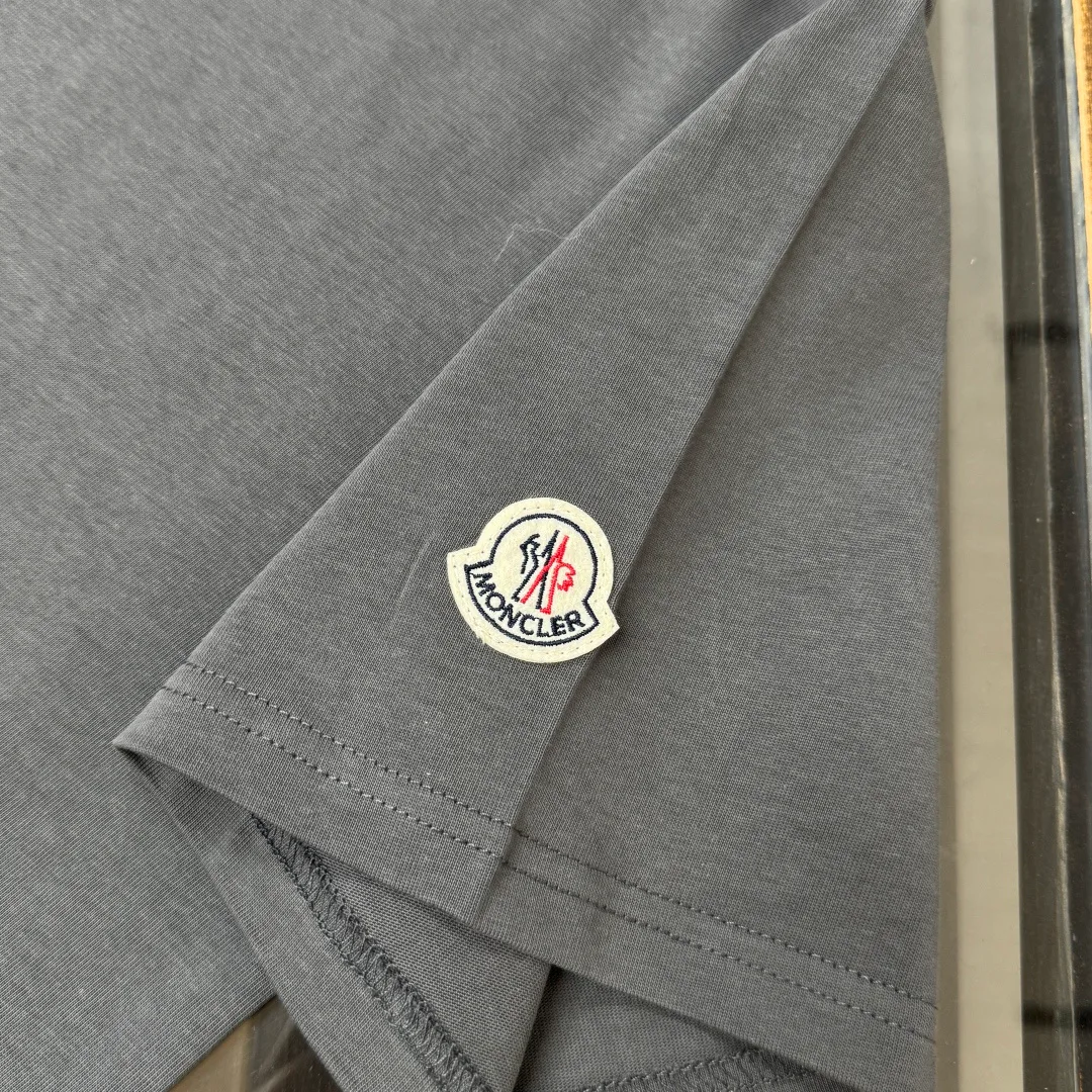 Футболки Женские Moncler 10292180