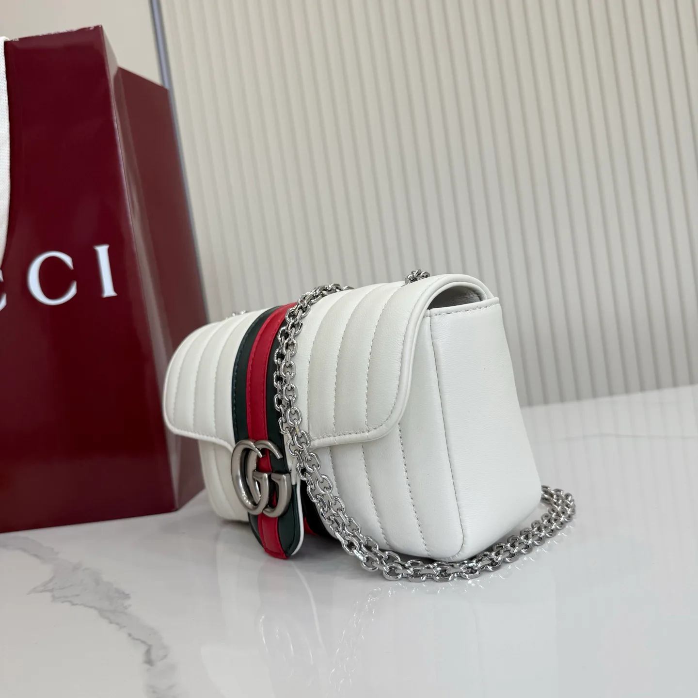 Классические Сумки Женские Gucci 17872485