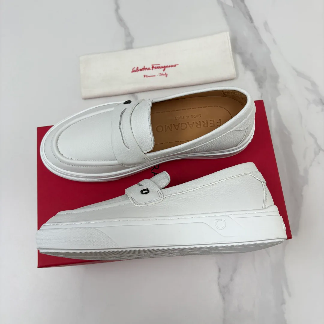 Лоферы И Мокасины Женские Salvatore Ferragamo 17936403
