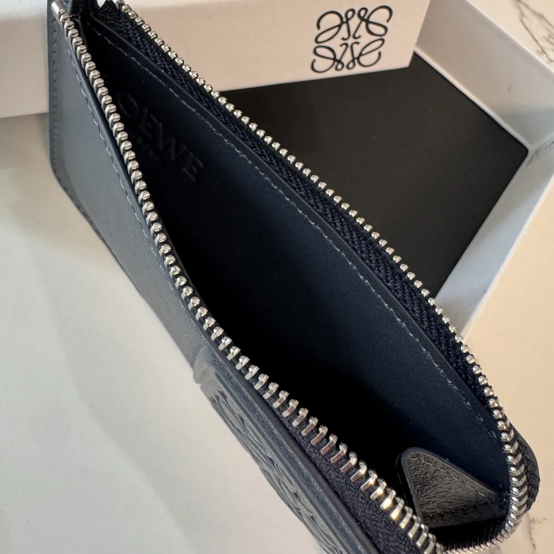 Клатчи Женские Loewe 17331716