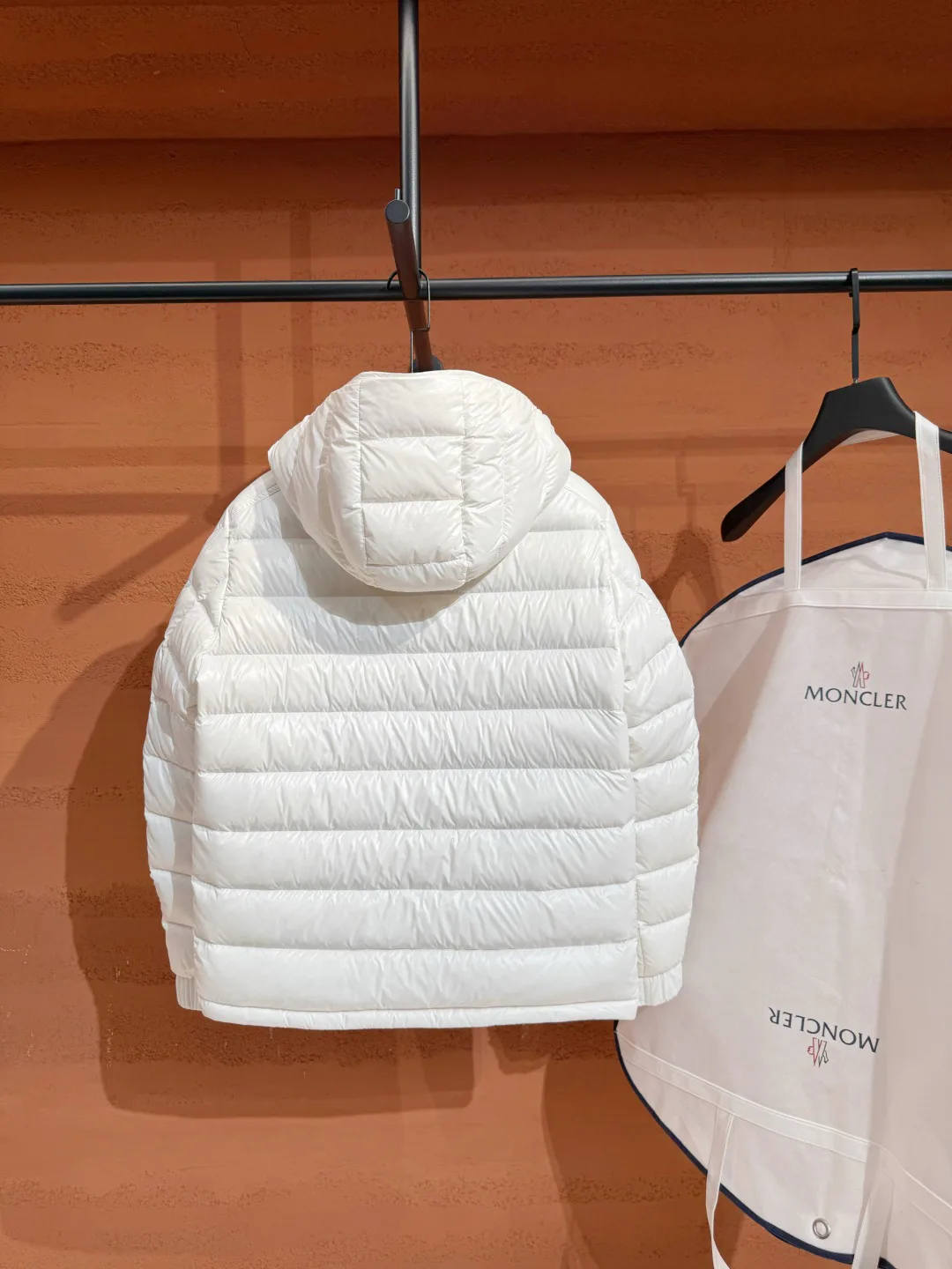 Куртки И Пуховики Женские Moncler 18237476