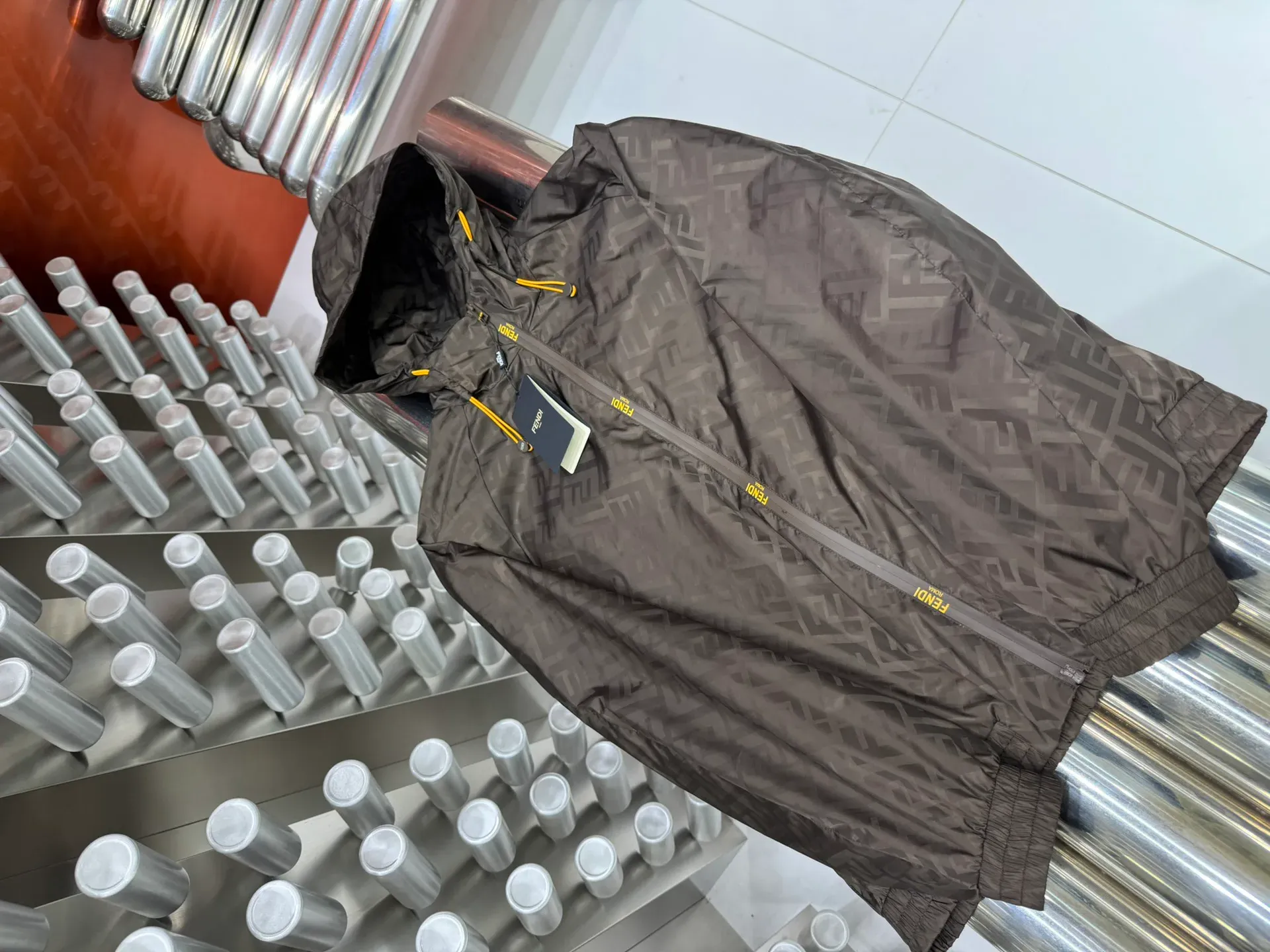 Куртки И Пуховики Мужские Fendi 12144