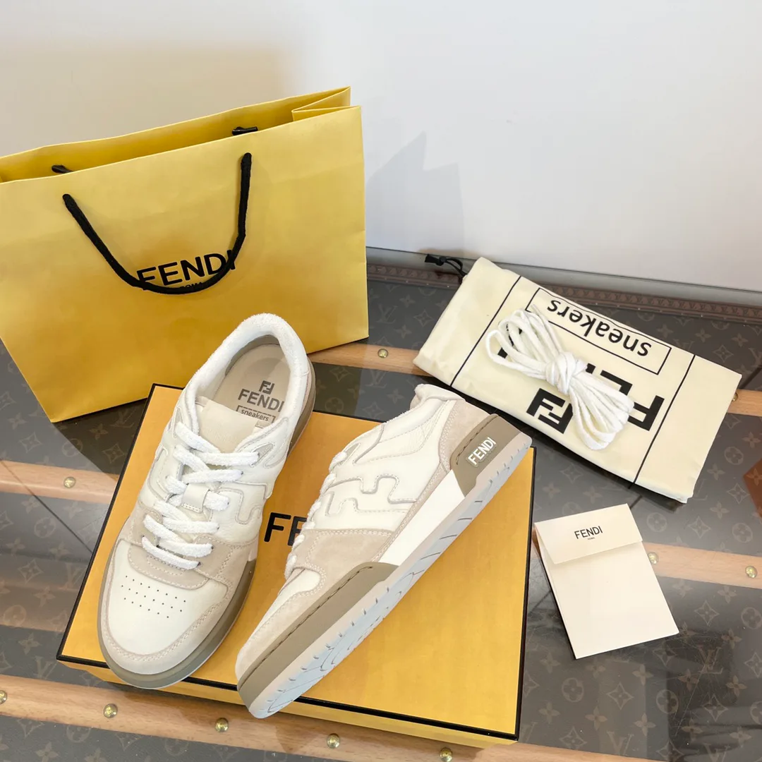 Кроссовки Женские Fendi 11161939