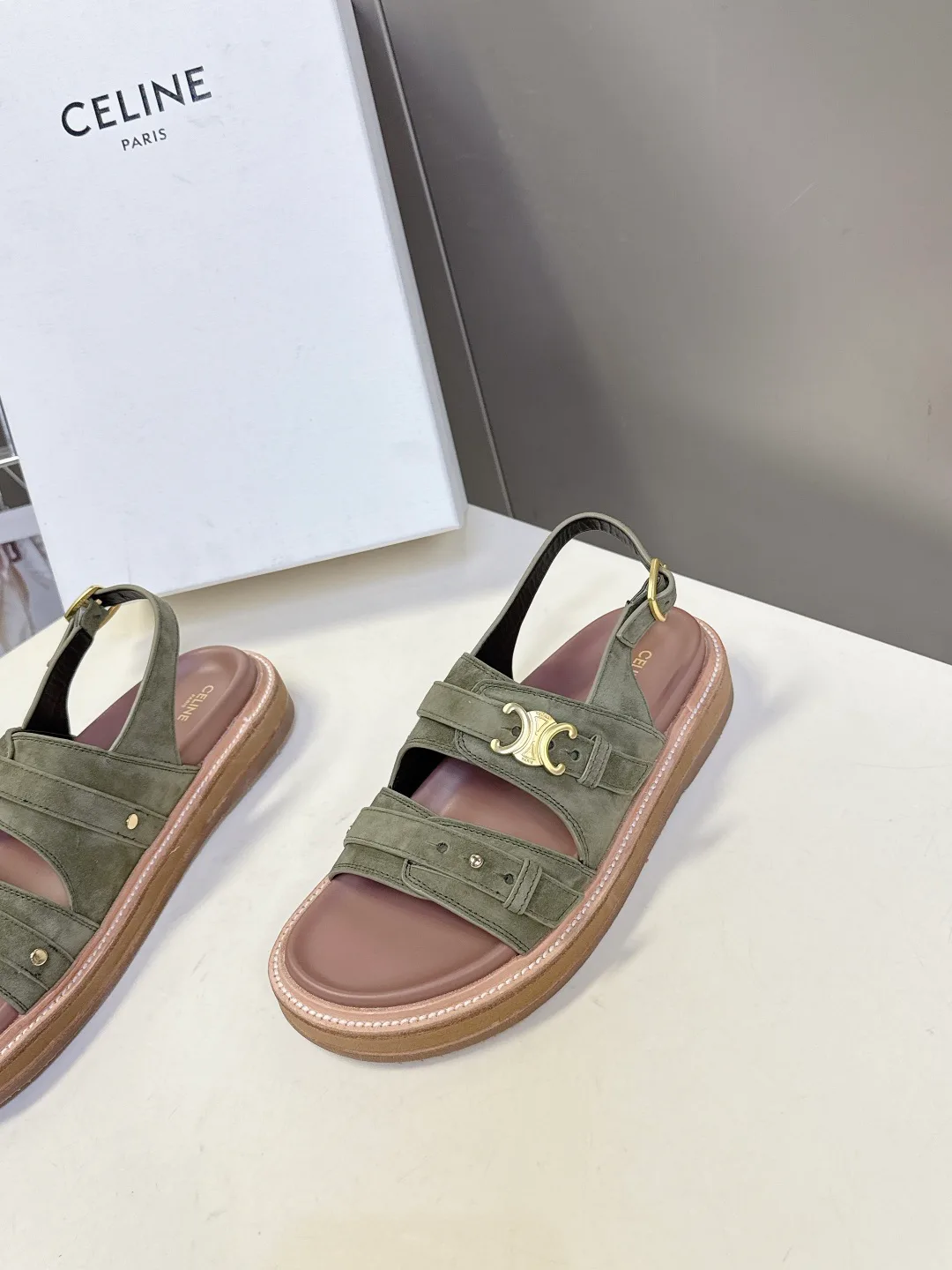 Сандалии Женские Celine 13581749